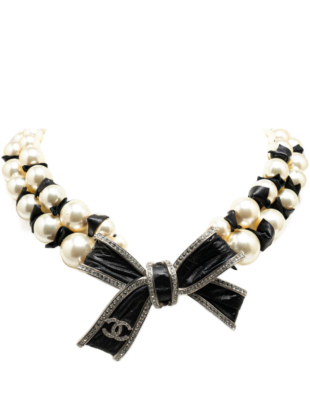 CHANEL Pre-Owned 2016 CC Faux Pearl Ribbon 2 Strand costume necklace - White von CHANEL Pre-Owned