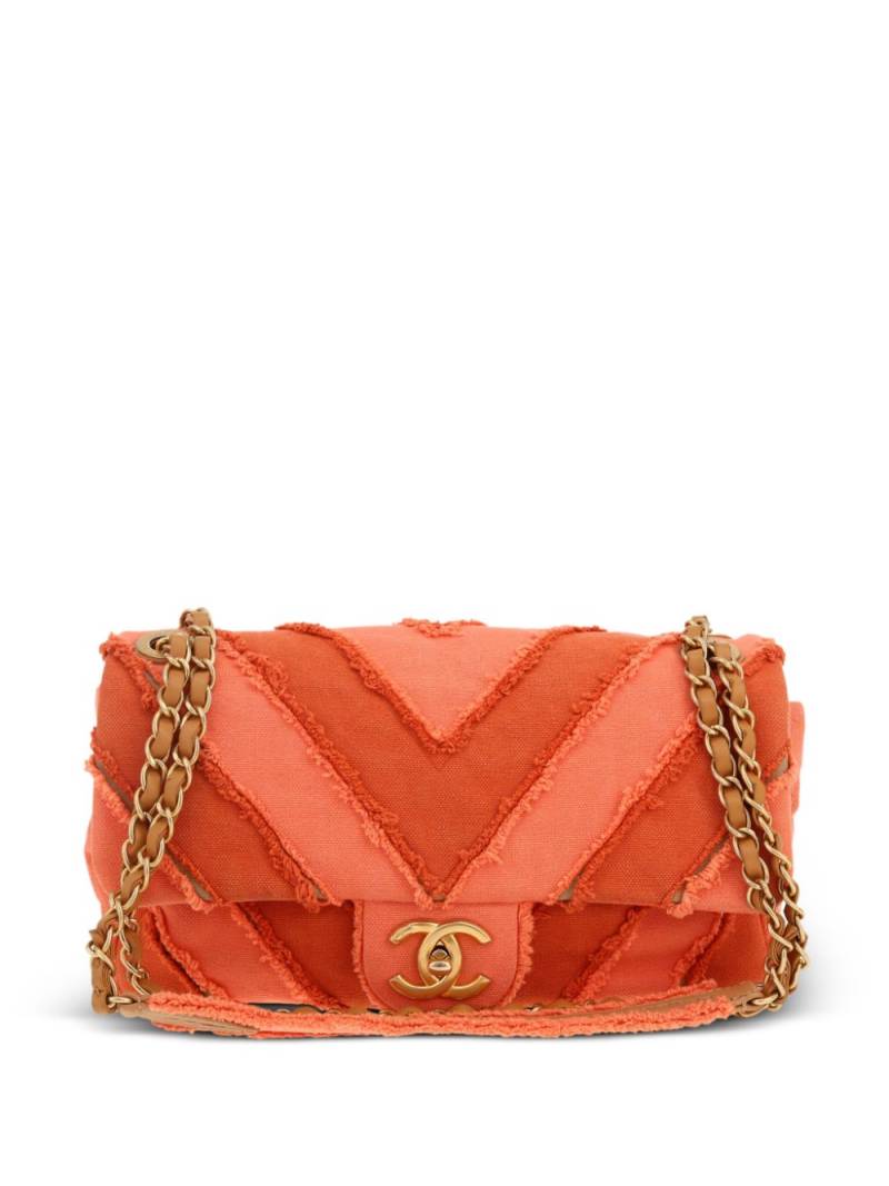 CHANEL Pre-Owned 2017 Chevron Patchwork Flap shoulder bag - Orange von CHANEL Pre-Owned