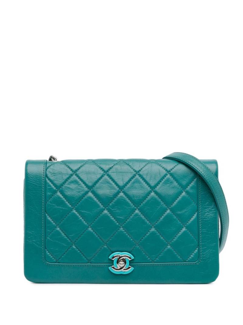 CHANEL Pre-Owned 2018 Crumpled Calfskin Bi Quilted Full Flap shoulder bag - Blue von CHANEL Pre-Owned