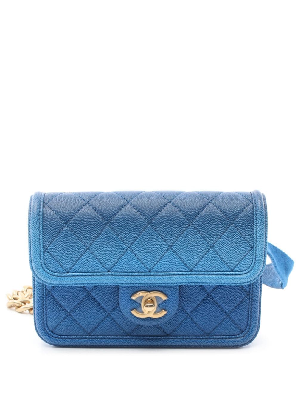 CHANEL Pre-Owned 2019 gradient diamond-quilted flap belt bag - Blue von CHANEL Pre-Owned