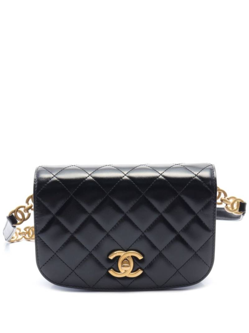 CHANEL Pre-Owned 2020 diamond-quilted belt bag - Black von CHANEL Pre-Owned