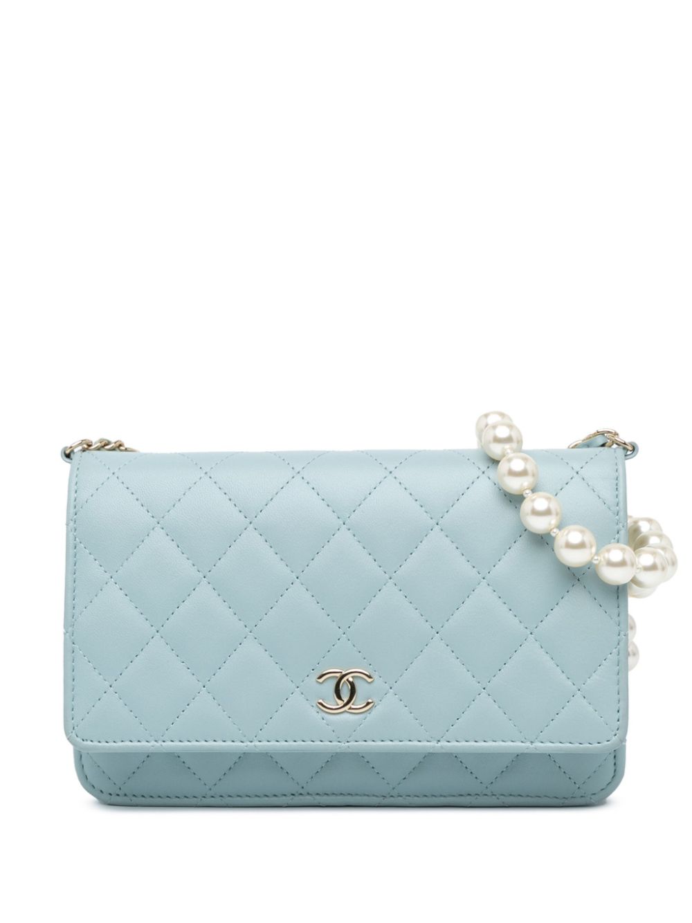 CHANEL Pre-Owned 2021-2024 CC Lambskin Pearl Wallet On Chain crossbody bag - Blue von CHANEL Pre-Owned