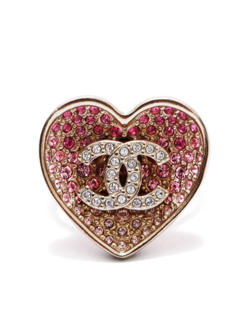 CHANEL Pre-Owned 2023 CC heart ring - Gold von CHANEL Pre-Owned