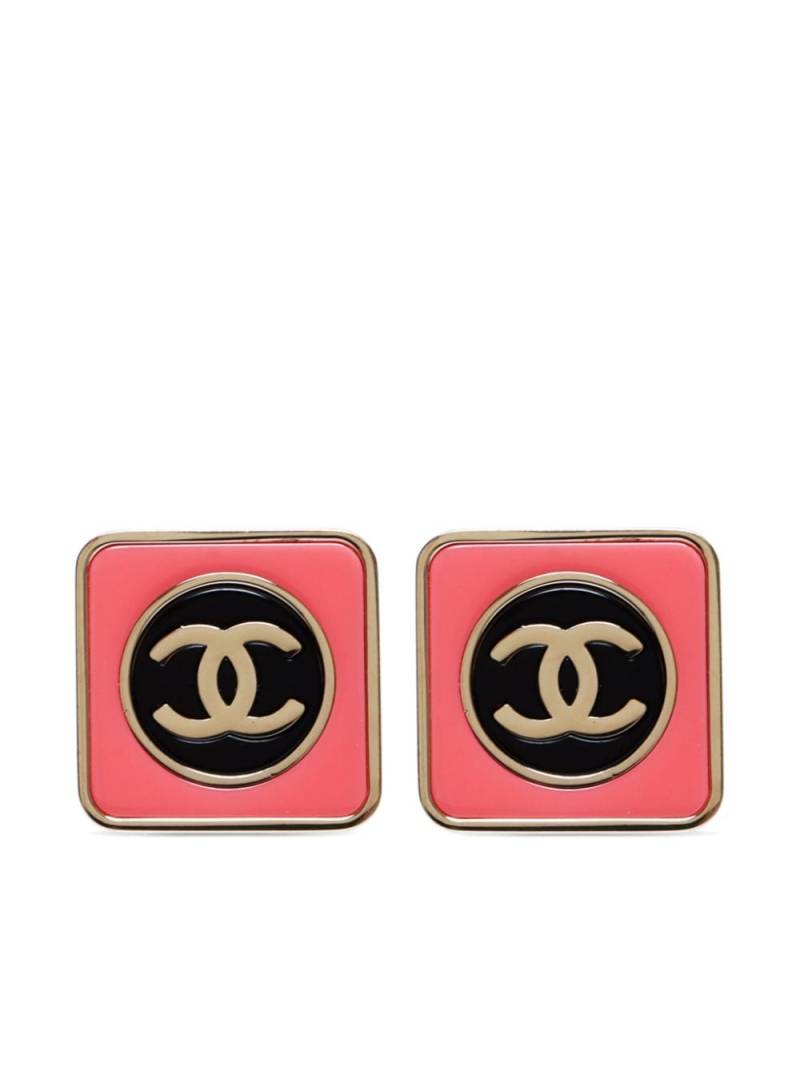 CHANEL Pre-Owned 2023 CC square stud earrings - Pink von CHANEL Pre-Owned