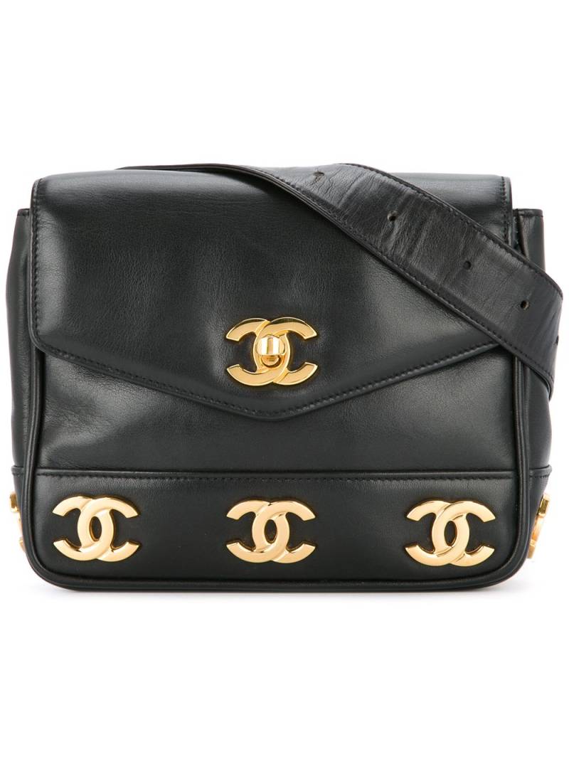 CHANEL Pre-Owned logo flap belt bag - Black von CHANEL Pre-Owned