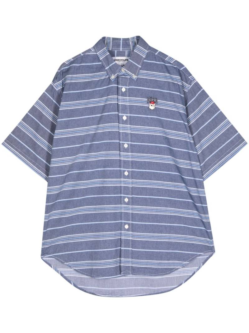 CHOCOOLATE bear-appliquéd striped shirt - Blue von CHOCOOLATE