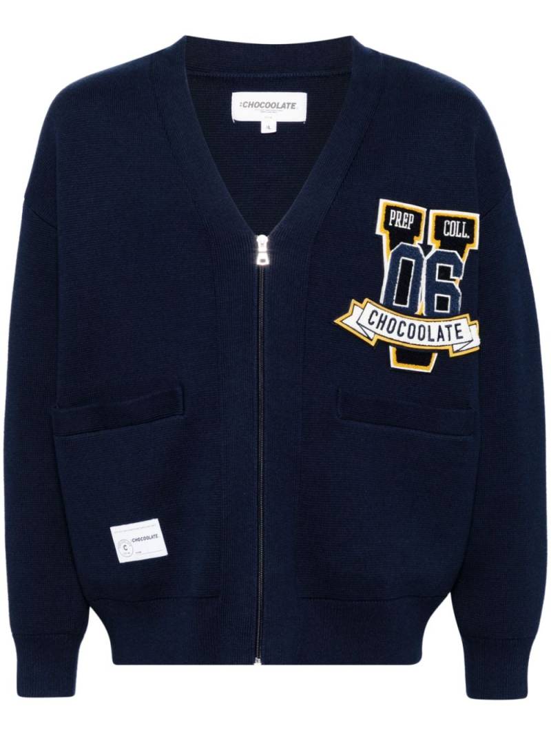 CHOCOOLATE logo patch cardigan - Blue von CHOCOOLATE