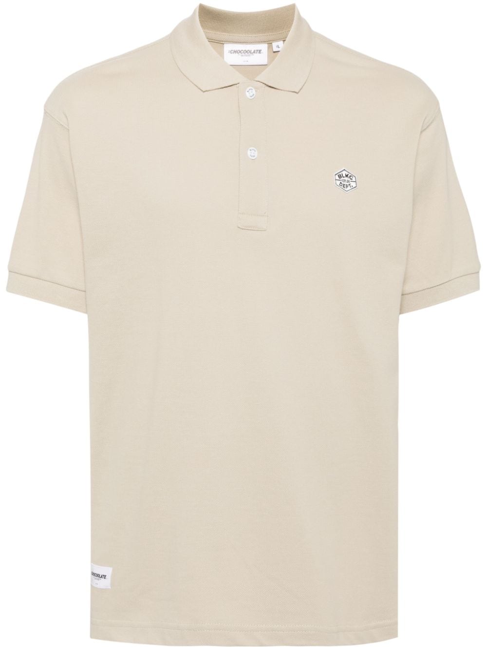 CHOCOOLATE logo-patch cotton polo shirt - Neutrals von CHOCOOLATE