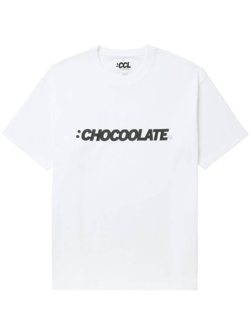 CHOCOOLATE logo-print cotton T-shirt - White von CHOCOOLATE