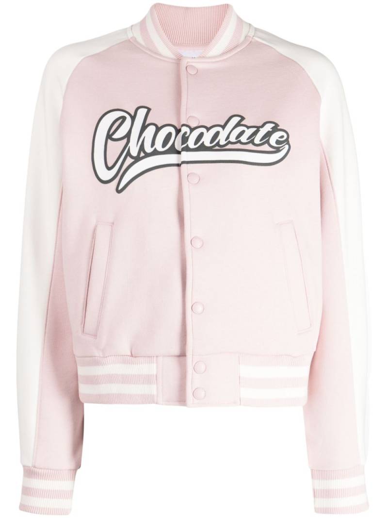 CHOCOOLATE logo-print stripe-trim bomber jacket - Pink von CHOCOOLATE