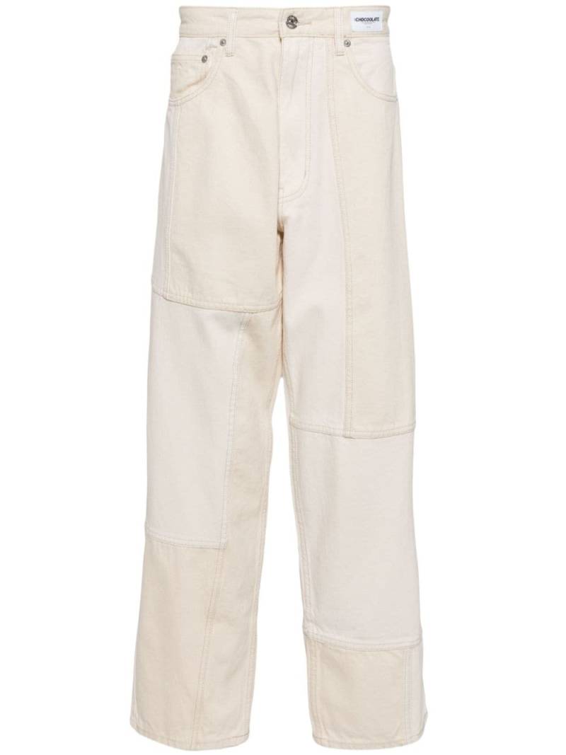 CHOCOOLATE panelled straight-leg jeans - Neutrals von CHOCOOLATE