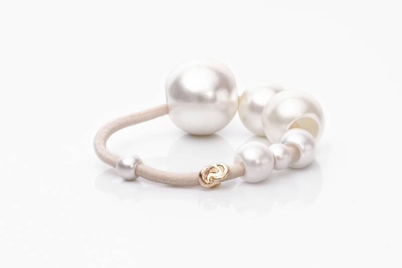 Hair Tie Big Pearls "vintage" 1-pack Damen Cream 1 pezzo von CORINNE