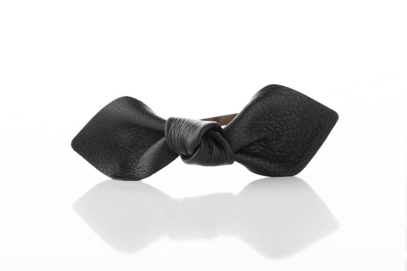 Leather Bow Big On Clip Damen Black 1 pezzo von CORINNE