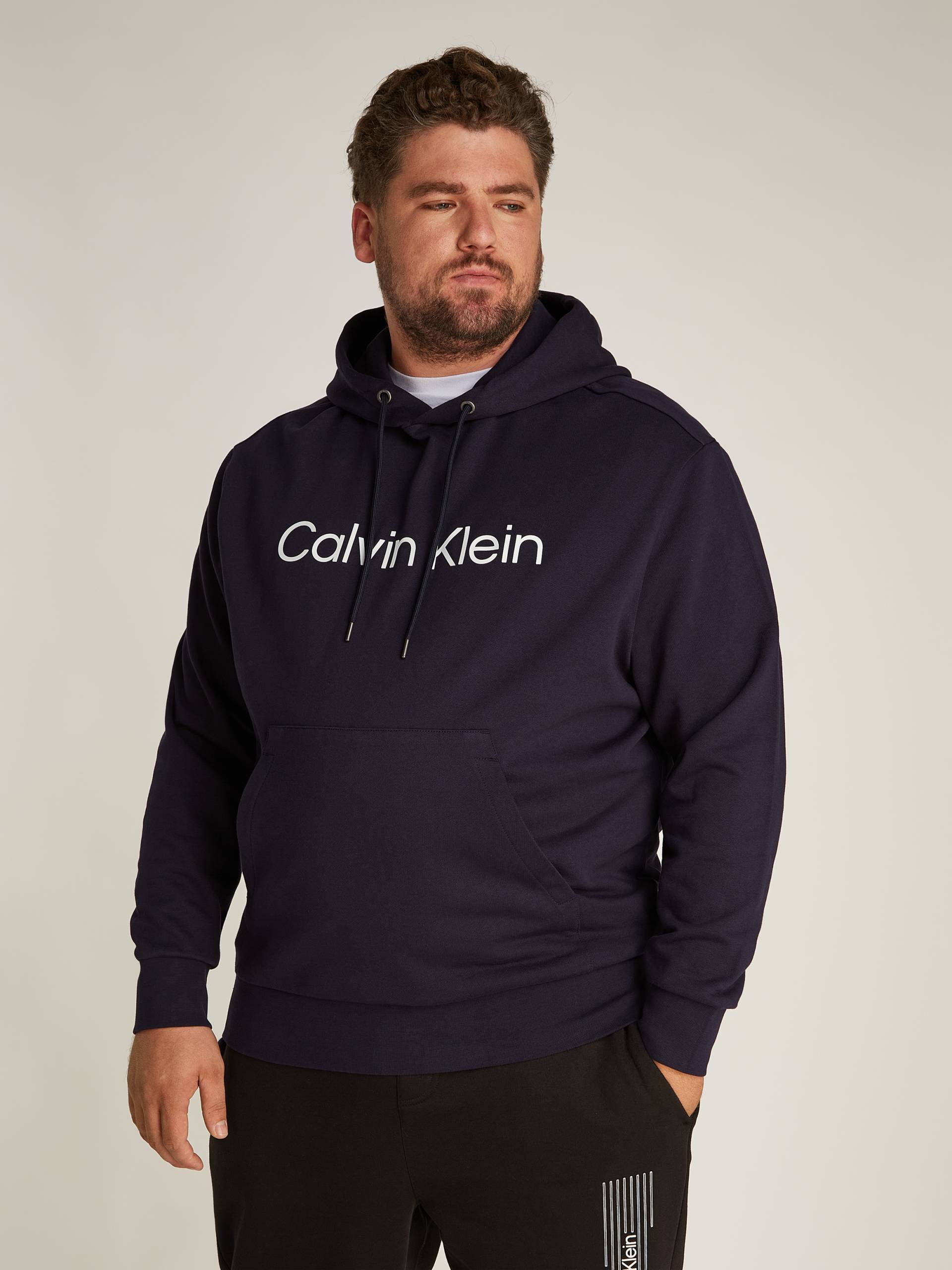 Calvin Klein Big&Tall Kapuzensweatshirt »BT_HERO LOGO COMFORT HOODIE«, in grossen Grössen mit Logoschriftzug von Calvin Klein Big&Tall