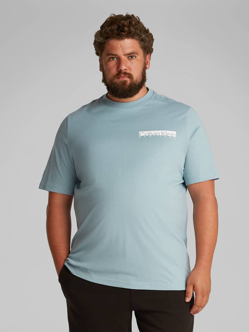 Calvin Klein Big&Tall Rundhalsshirt »BT_NY CHEST BOX LOGO T-SHIRT«, in Grossen Grössen mit Logoprint von Calvin Klein Big&Tall