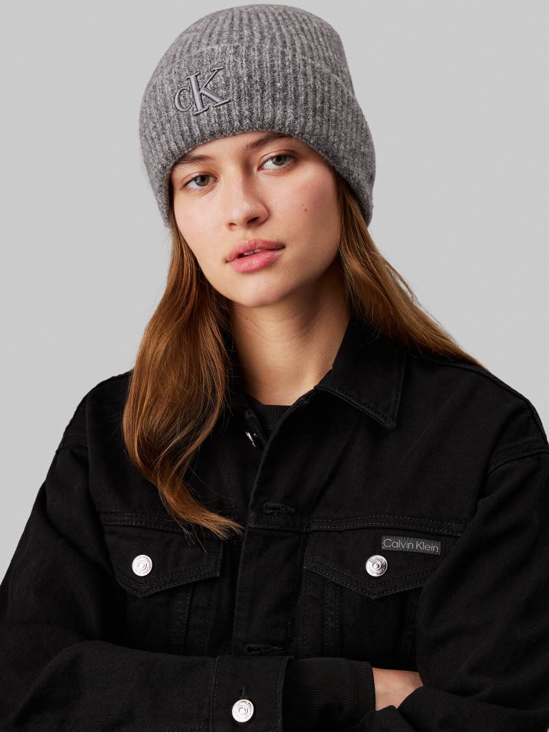 Calvin Klein Jeans Beanie »THICK EMBROIDERY BEANIE«, mit Logostickerei von Calvin Klein Jeans