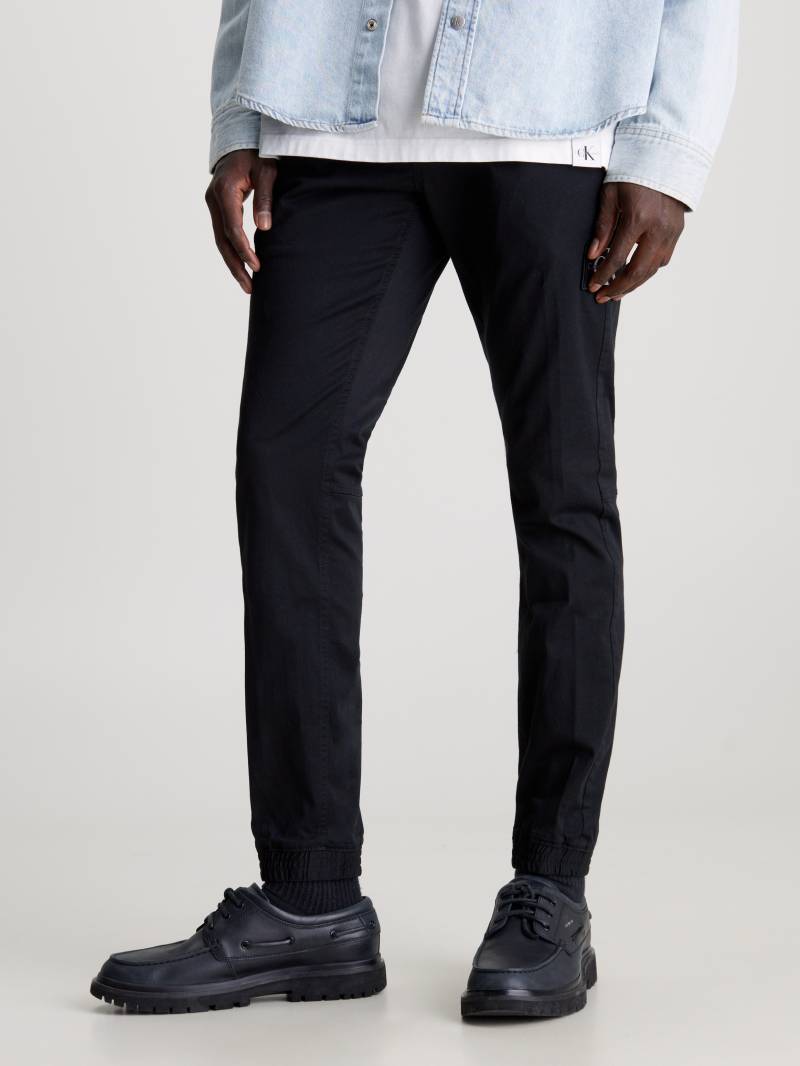 Calvin Klein Jeans Jogginghose »SKINNY MONOLOGO BADGE CHINO«, mit Calvin Klein Logo-Badge von Calvin Klein Jeans