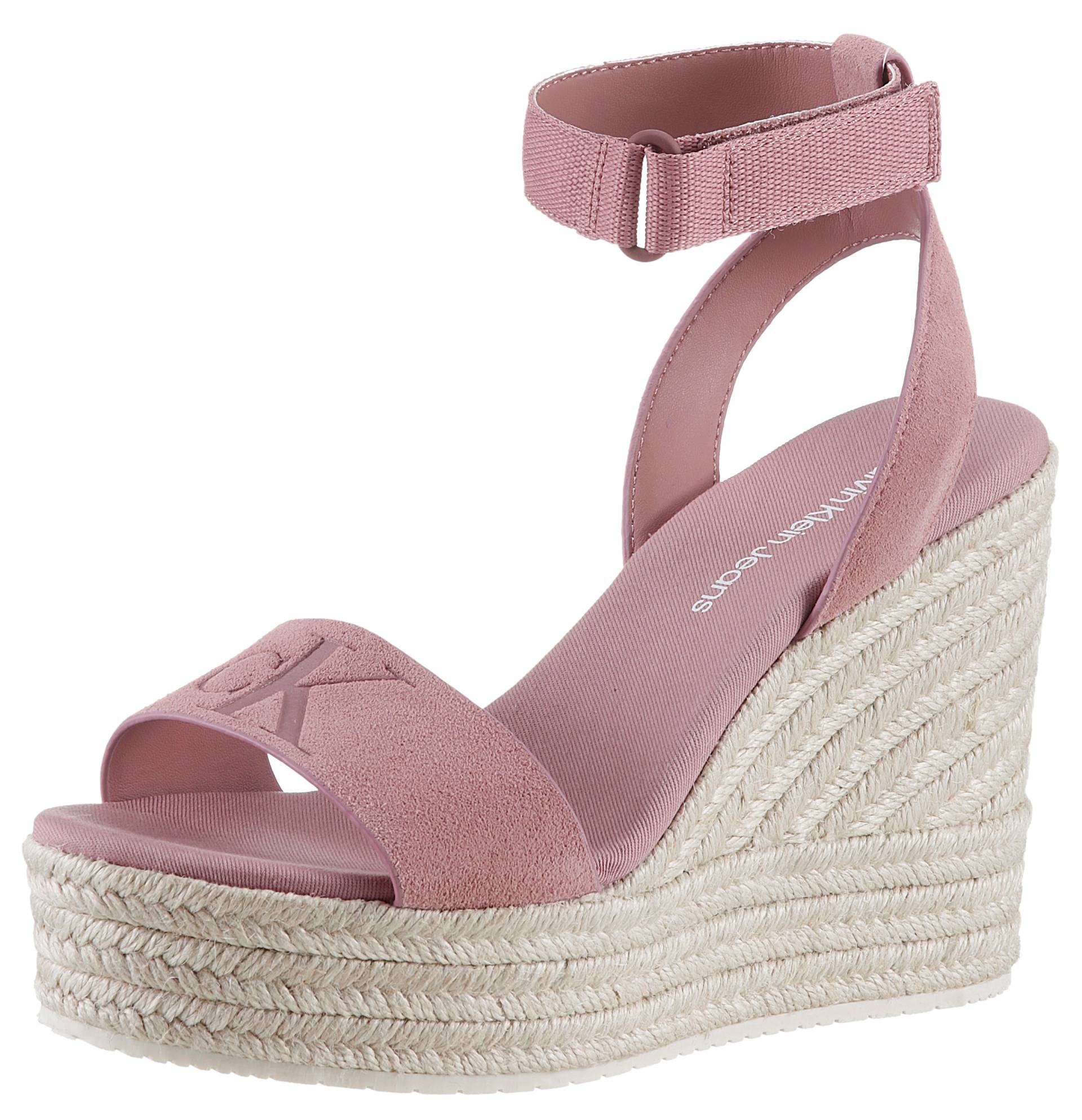 Calvin Klein Jeans Keilsandalette »WEDGE SANDAL SU MG BTW«, Sommerschuh, Sandale, Keilabsatz, mit Klettriemchen von Calvin Klein Jeans