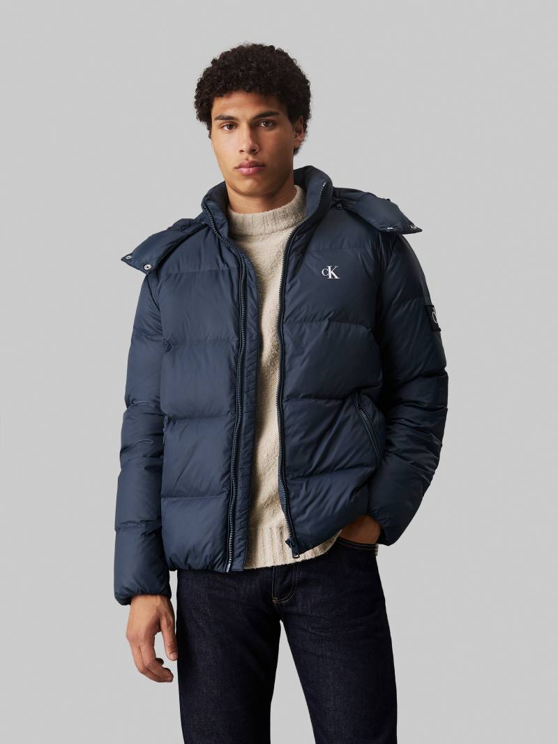 Calvin Klein Jeans Outdoorjacke »ESSENTIALS DOWN JACKET«, mit Kapuze, mit Logoprägung von Calvin Klein Jeans