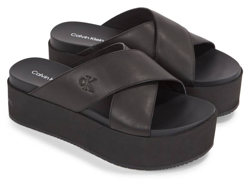 Calvin Klein Jeans Pantolette »FLATFORM CROSS MG UC«, Plateau, Sommerschuh, Schlappen mit Kreuzbandage von Calvin Klein Jeans