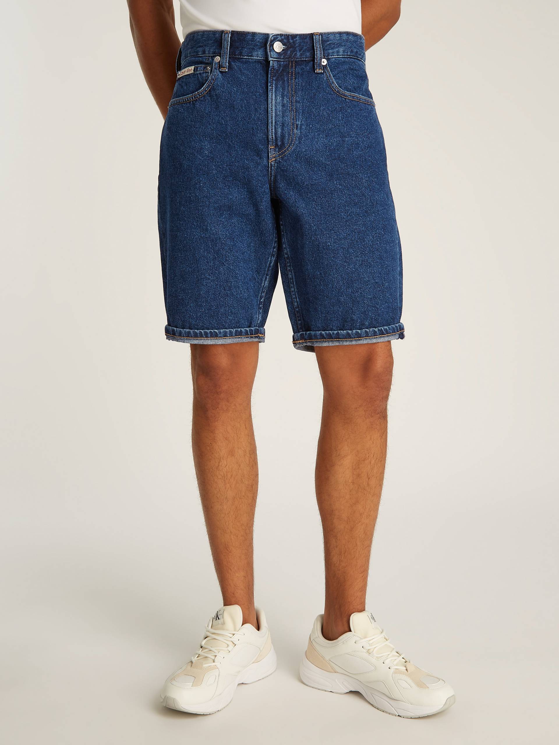 Calvin Klein Jeans Shorts »REGULAR SHORT«, in dunkelblauer Waschung von Calvin Klein Jeans