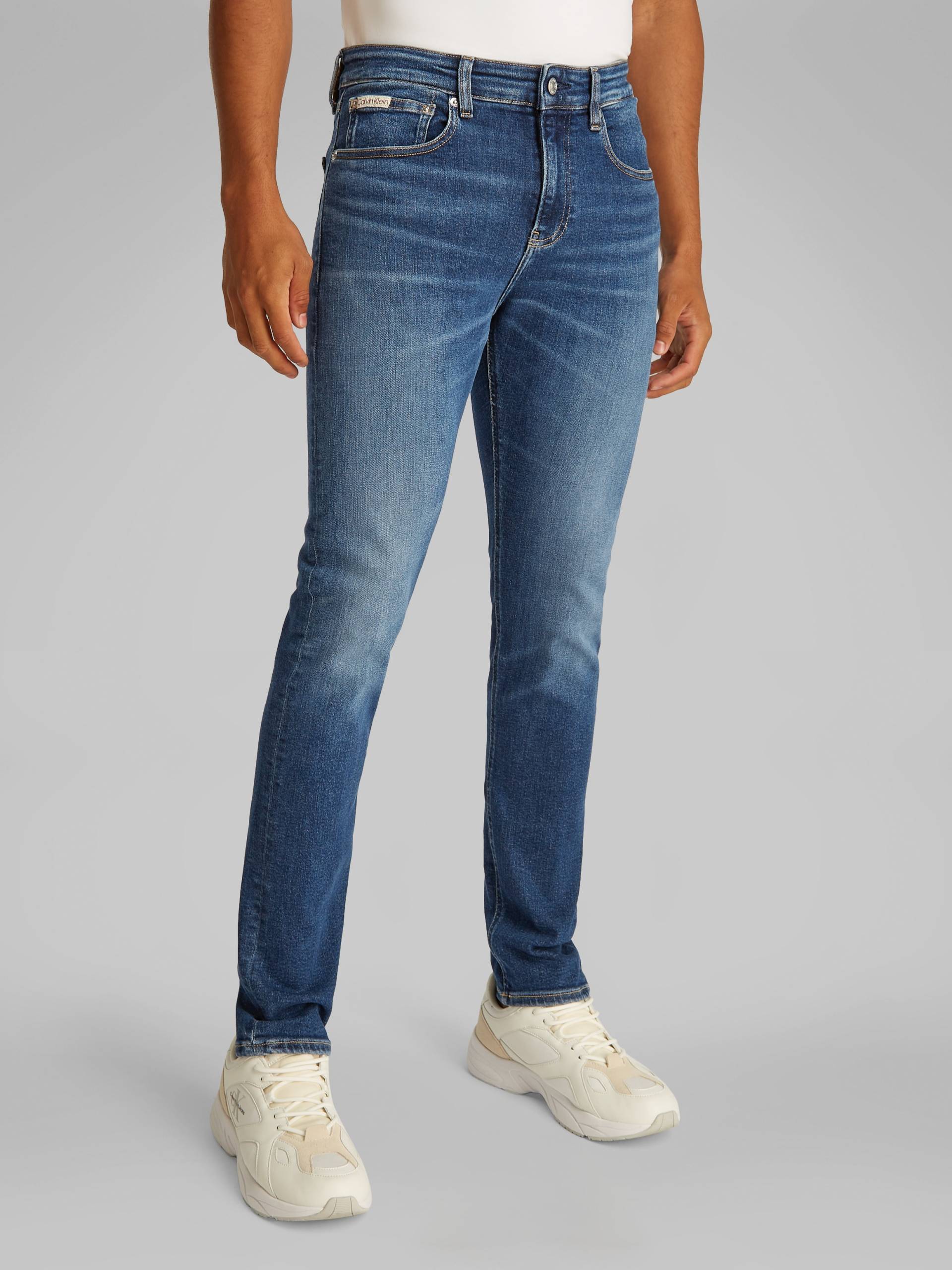 Calvin Klein Jeans Skinny-fit-Jeans »SKINNY«, im minimalistischen Look Calvin Klein Jeans Skinny-fit-Jeans »SKINNY«, im minimalistischen Look von Calvin Klein Jeans
