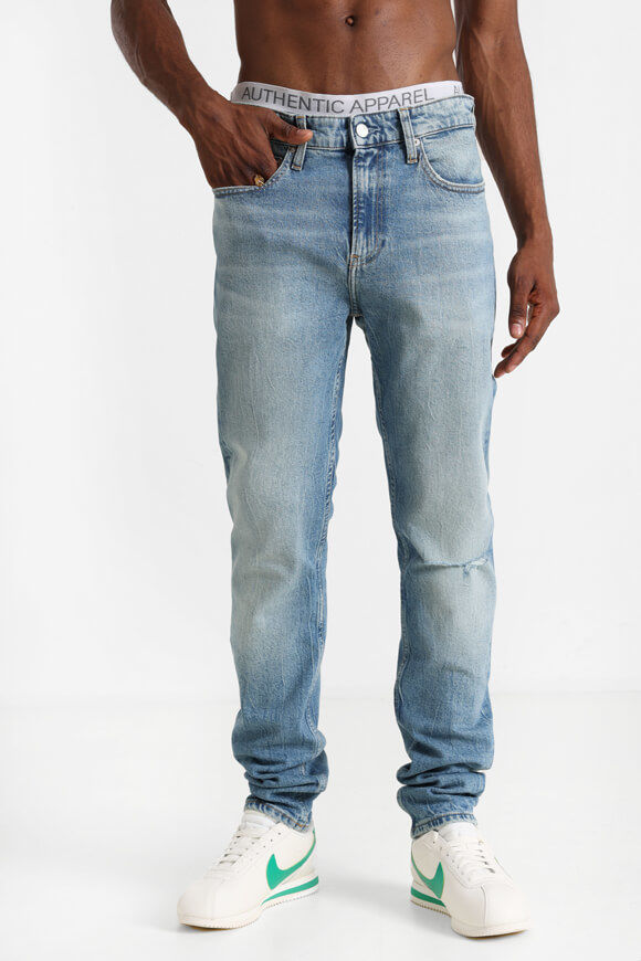 Calvin Klein Jeans Slim Tapered Jeans L32 | Light Denim | Herren  | 33/32 von Calvin Klein Jeans