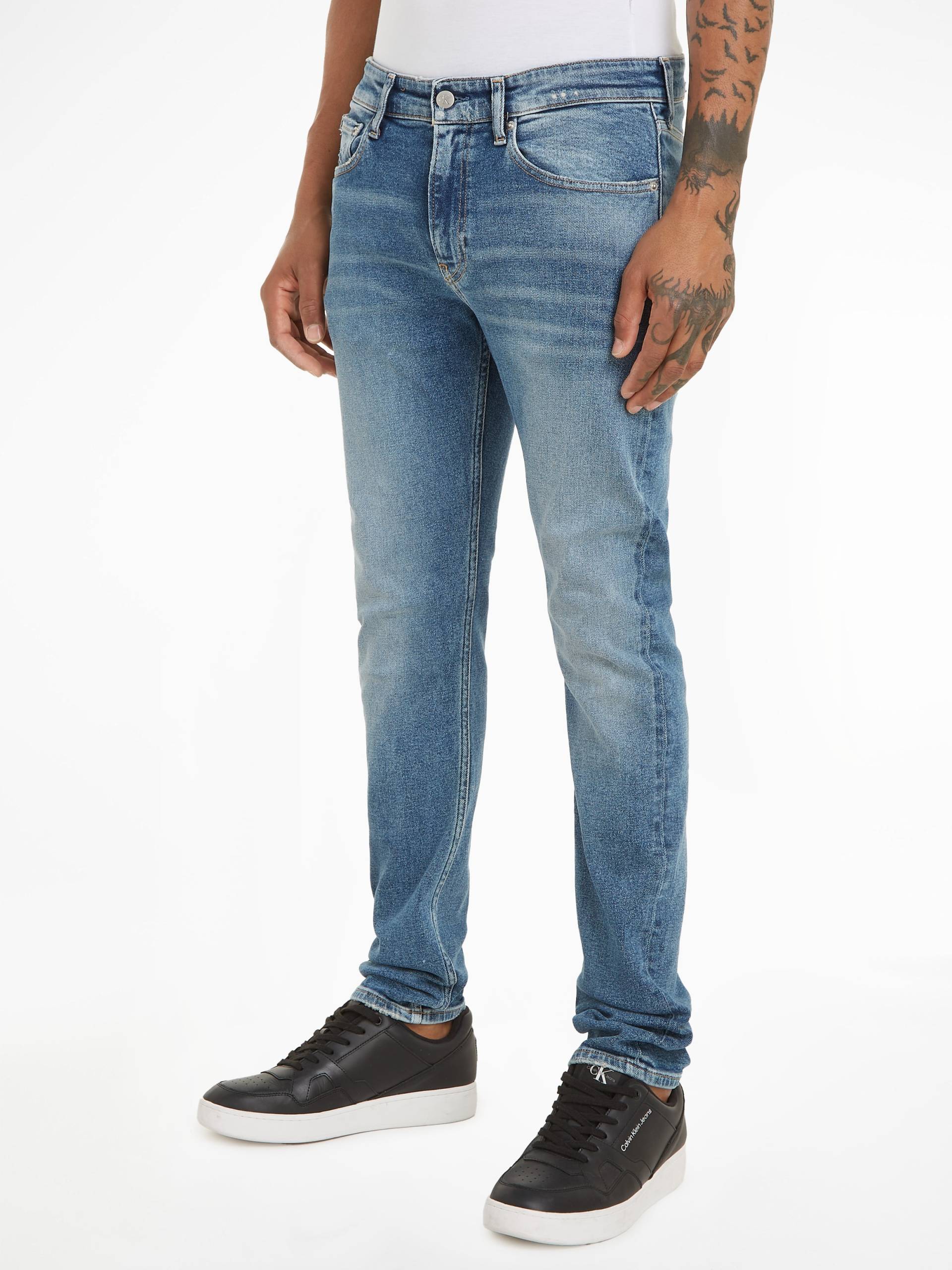 Calvin Klein Jeans Slim-fit-Jeans »SLIM TAPER«, in klassischer 5-Pocket-Form Calvin Klein Jeans Slim-fit-Jeans »SLIM TAPER«, in klassischer 5-Pocket-Form von Calvin Klein Jeans