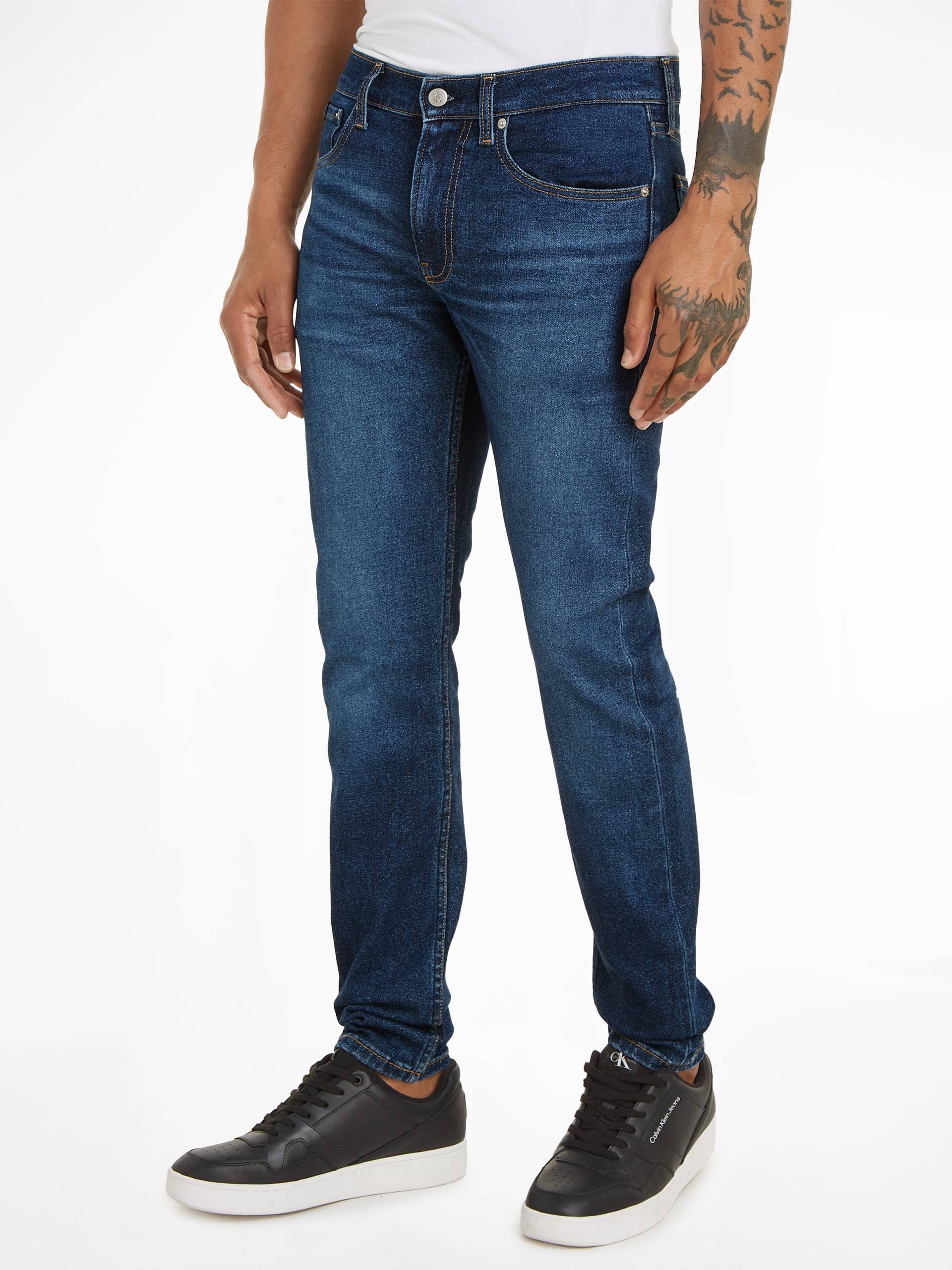 Calvin Klein Jeans Slim-fit-Jeans »SLIM TAPER«, in klassischer 5-Pocket-Form Calvin Klein Jeans Slim-fit-Jeans »SLIM TAPER«, in klassischer 5-Pocket-Form von Calvin Klein Jeans