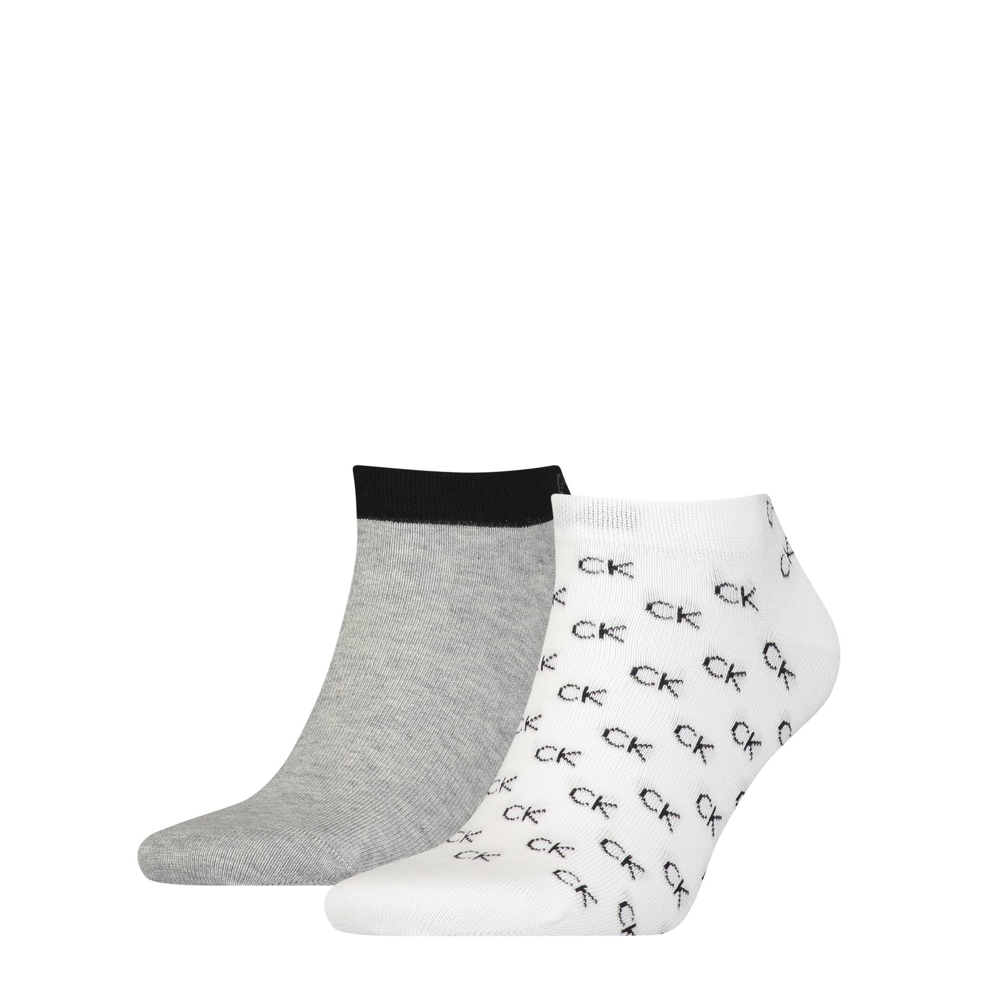 Calvin Klein Jeans Sneakersocken »CK MEN SNEAKER 2P ALL OVER LOGO«, (2 Paar), 1x uni, 1x allover Logo mit kleinem Rippenbündchen von Calvin Klein Jeans