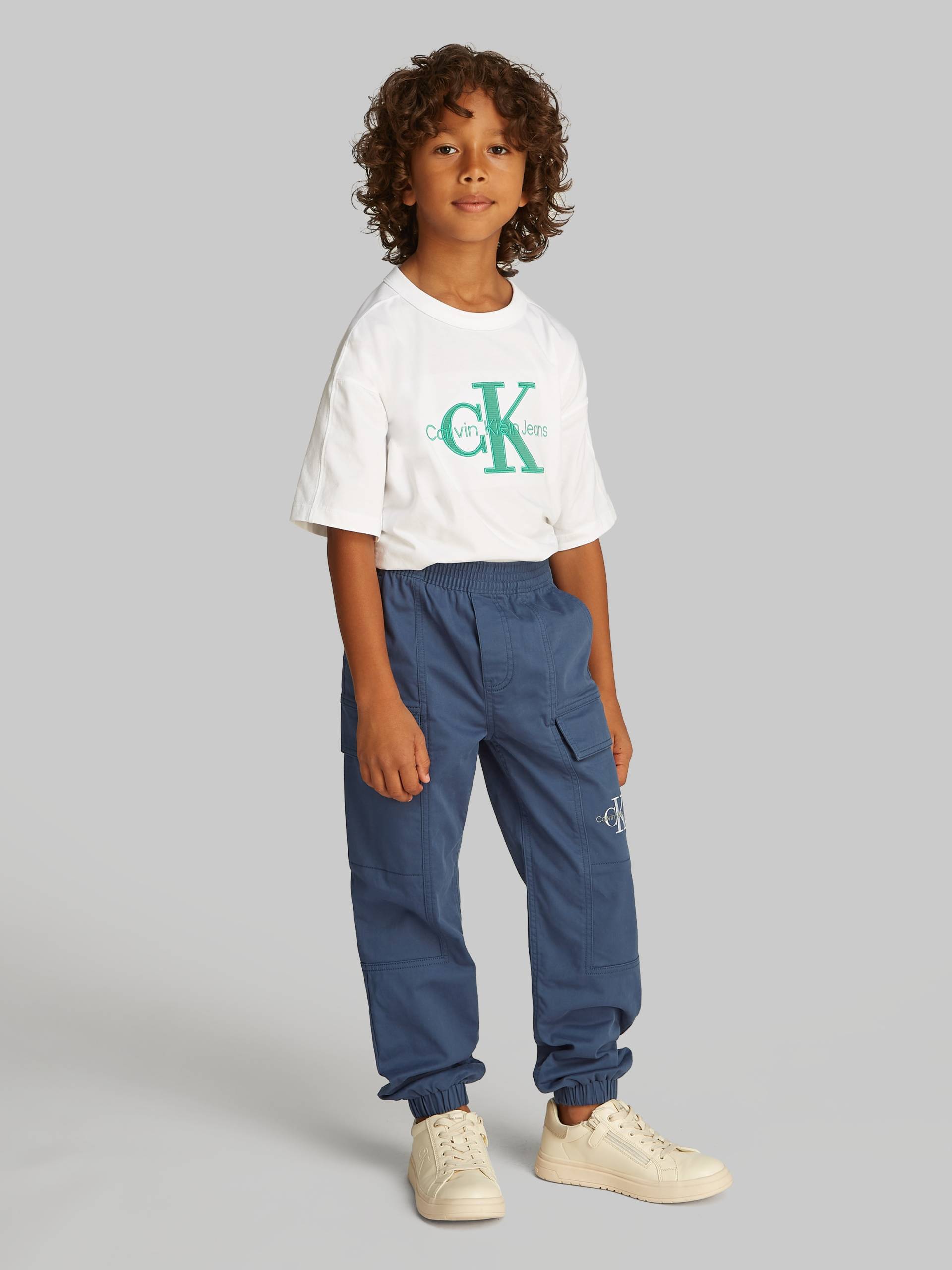 Calvin Klein Jeans Sweathose »ESSENTIAL WOVEN CARGO PANTS«, für Kinder bis 16 Jahre mit Logo-Print von Calvin Klein Jeans