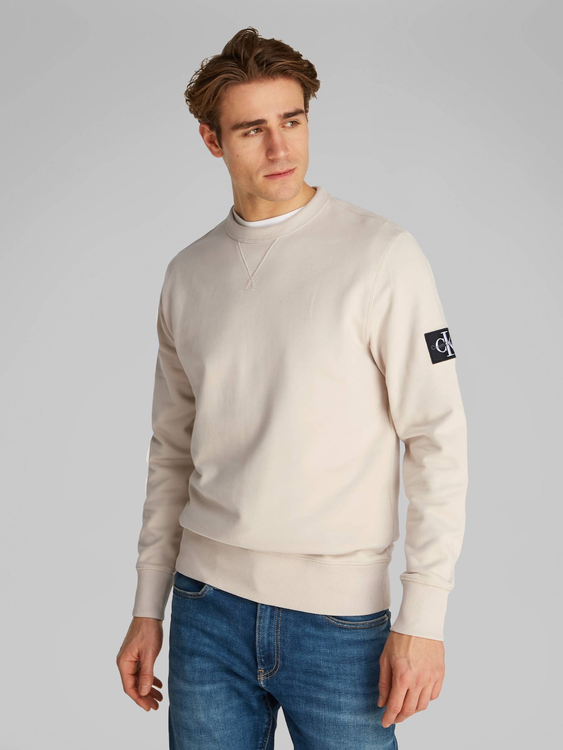 Calvin Klein Jeans Sweatshirt »BADGE CREW NECK«, mit Logopatch Calvin Klein Jeans Sweatshirt »BADGE CREW NECK«, mit Logopatch von Calvin Klein Jeans