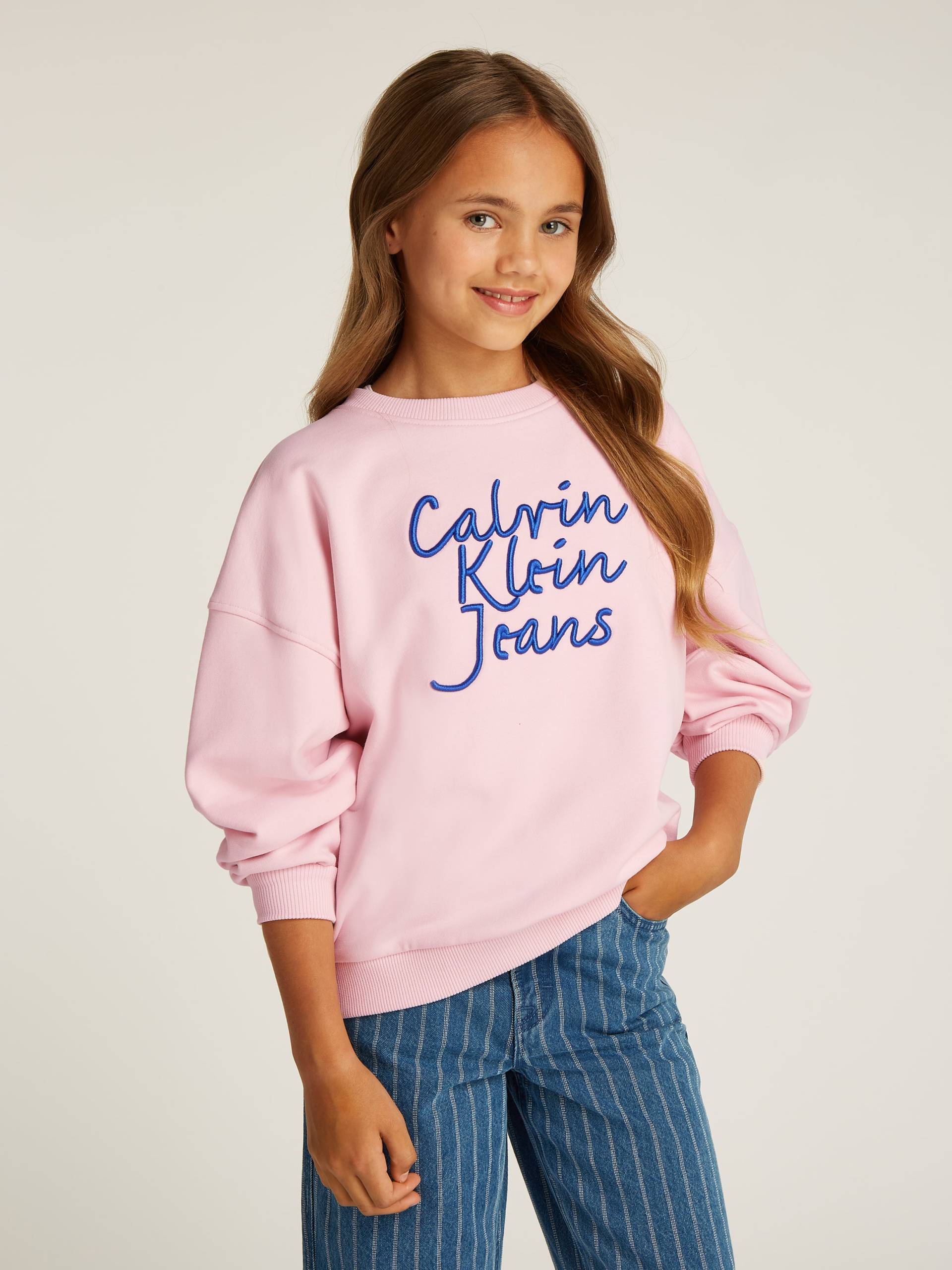 Calvin Klein Jeans Sweatshirt »HANDW LOGO EMBR CN SWEATSHIRT«, für Kinder bis 16 Jahre mit Logostickerei von Calvin Klein Jeans