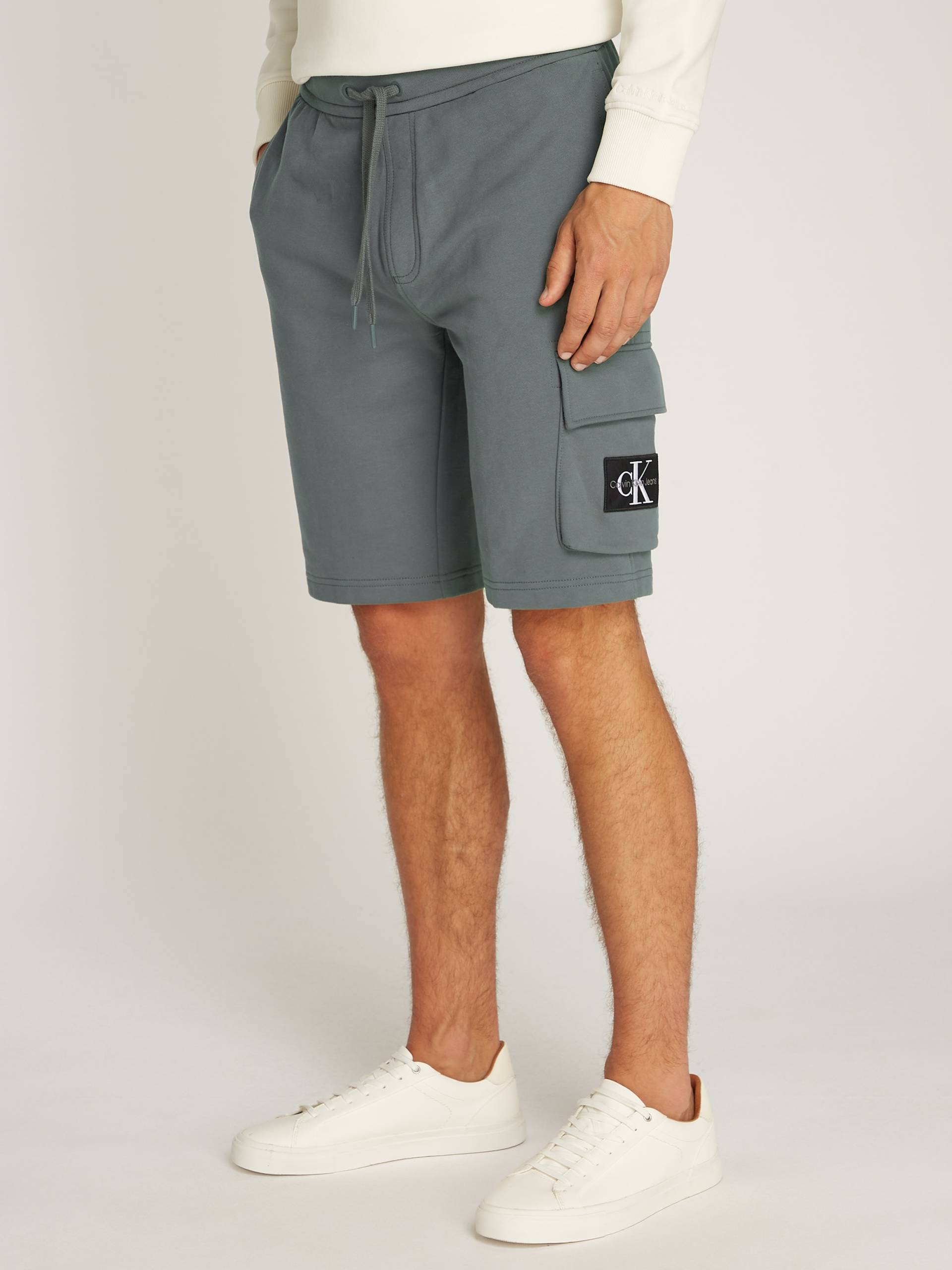 Calvin Klein Jeans Sweatshorts »MONOLOGO BADGE SHORT«, mit Logostickerei von Calvin Klein Jeans