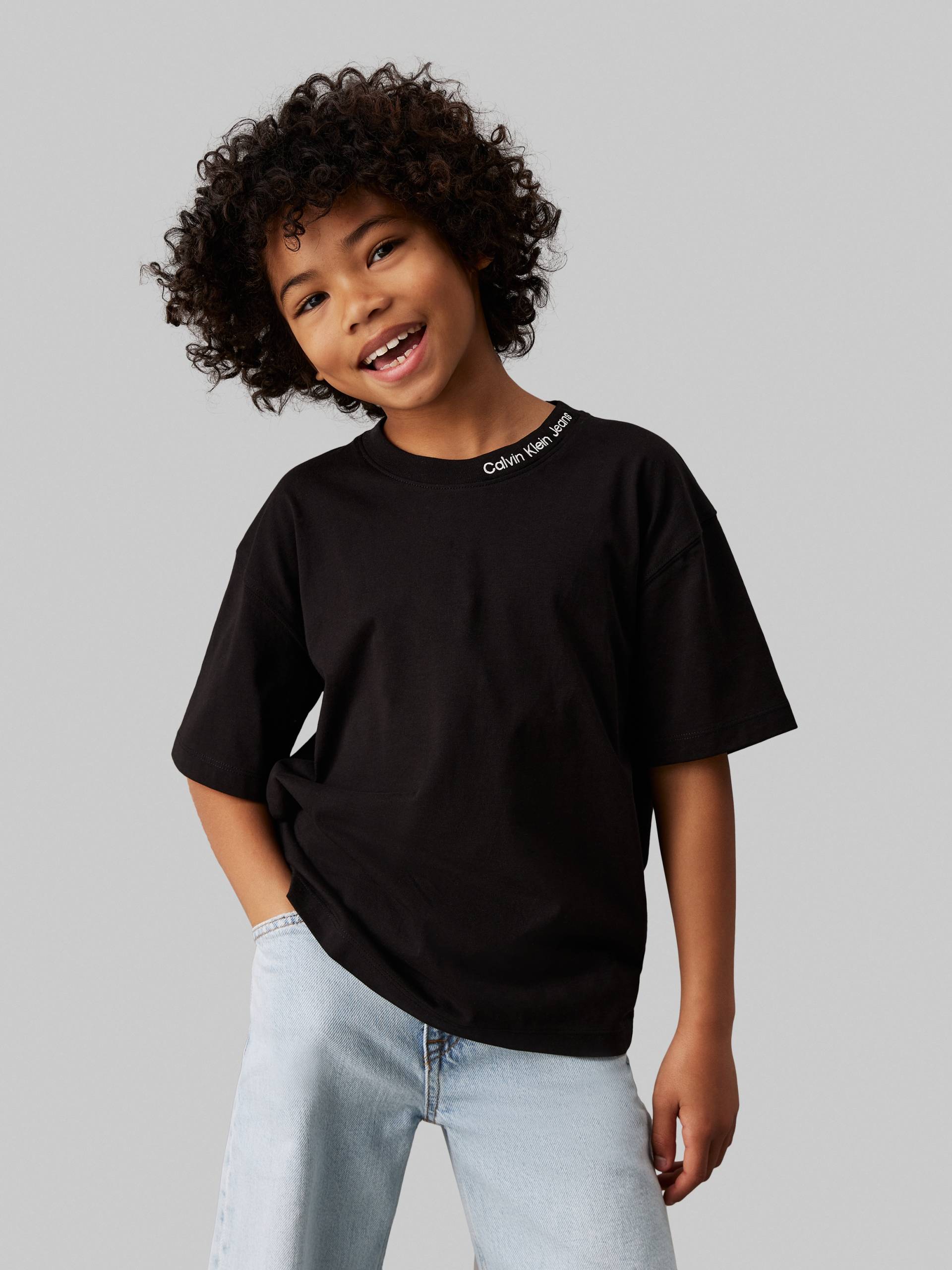 Calvin Klein Jeans T-Shirt »Neck Emb. Relaxed Ss T-Shirt«, für Kinder bis 16 Jahre und mit Logoschriftzug am Kragen von Calvin Klein Jeans