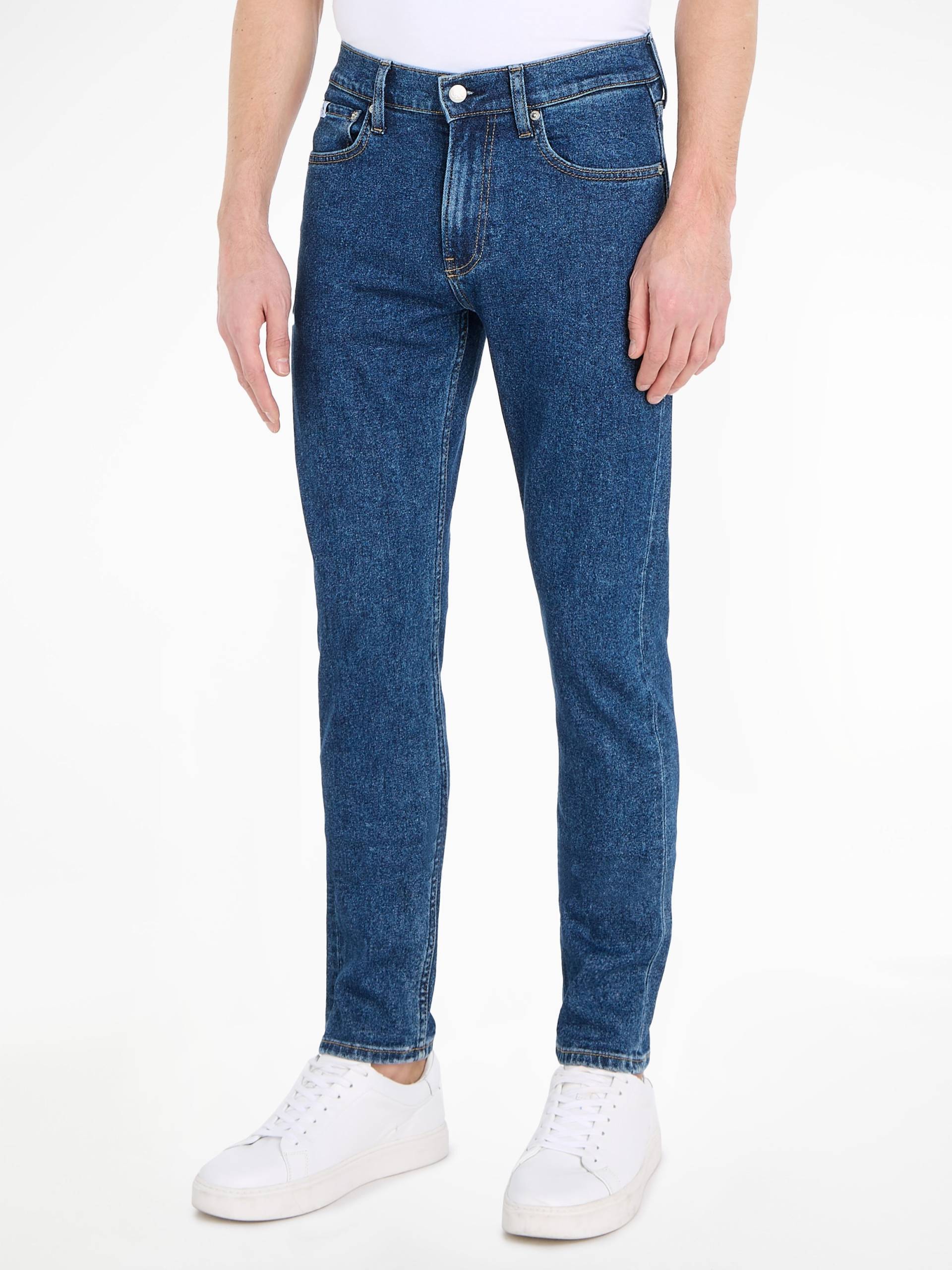 Calvin Klein Jeans Tapered-fit-Jeans »SLIM TAPER«, mit Leder-Badge von Calvin Klein Jeans