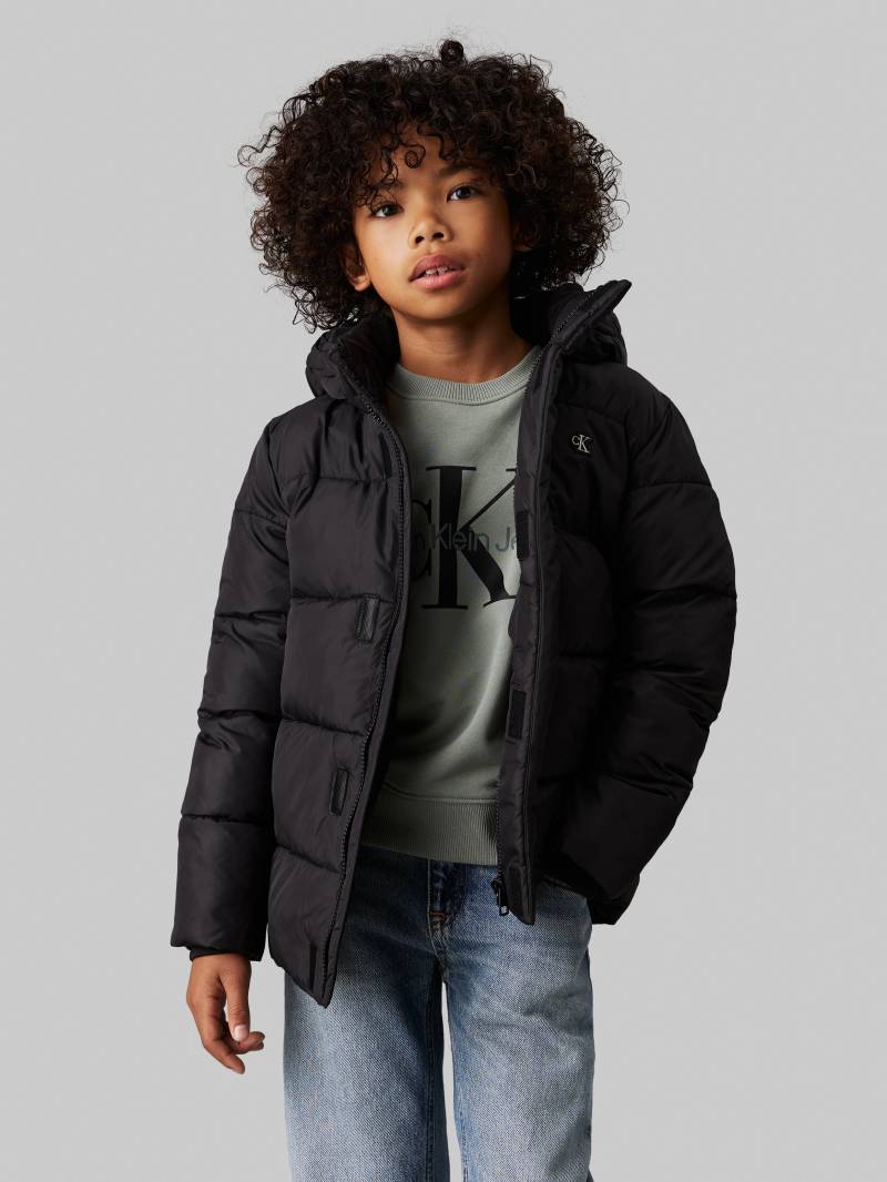 Calvin Klein Jeans Winterjacke »ESSENTIAL PUFFER JACKET«, mit Kapuze, für Kinder bis 16 Jahre und Calvin Klein Markenlabel von Calvin Klein Jeans