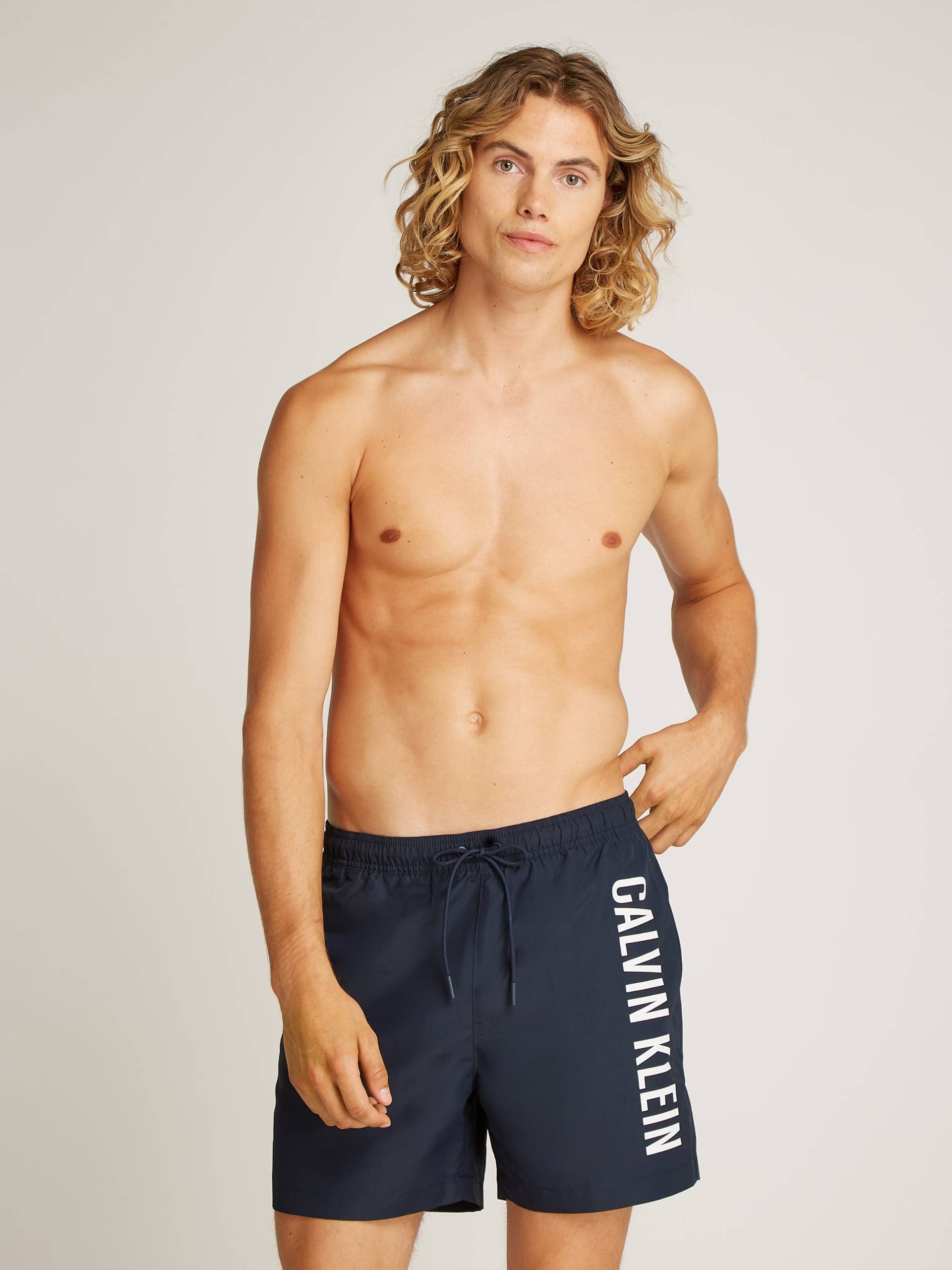 Calvin Klein Swimwear Badeshorts »MEDIUM DRAWSTRING«, mit grossem Logo von Calvin Klein Swimwear