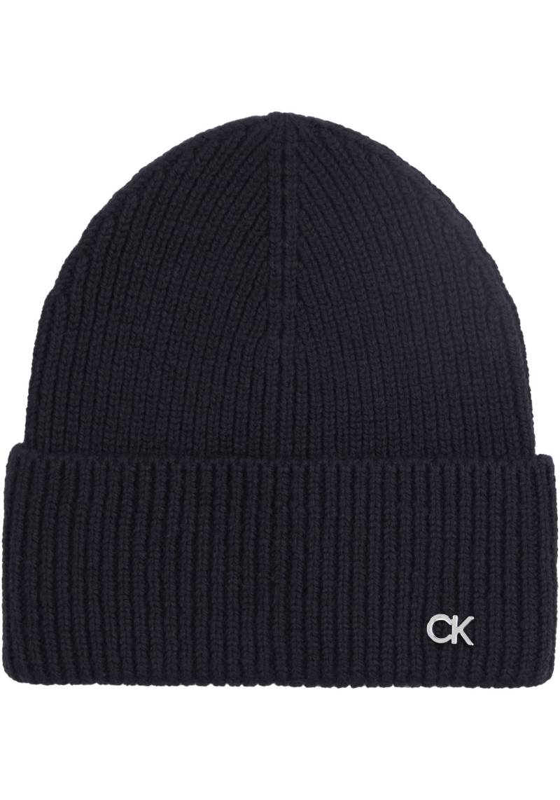 Calvin Klein Beanie »CK METAL CHUNKY RIB BEANIE«, mit Logozeichen von Calvin Klein