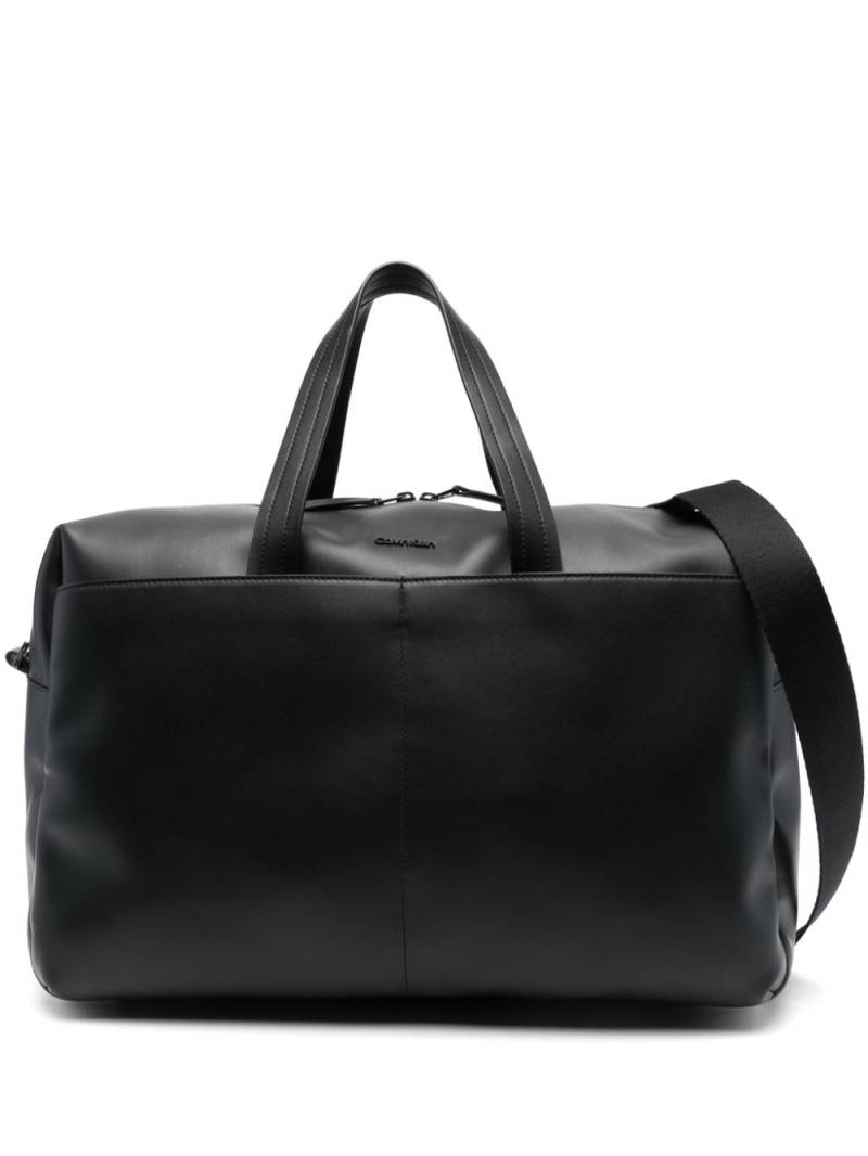 Calvin Klein Clean Essential Weekender holdall - Black von Calvin Klein