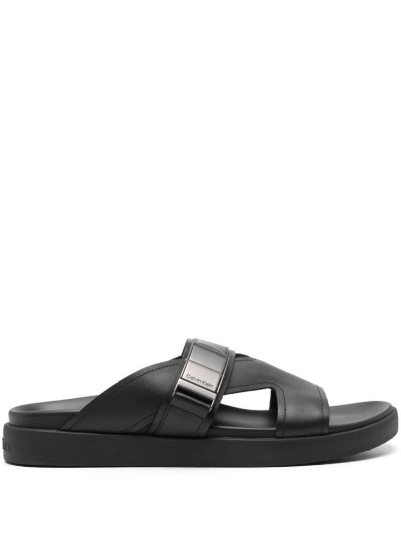 Calvin Klein Iconic logo-buckle slides - Black von Calvin Klein