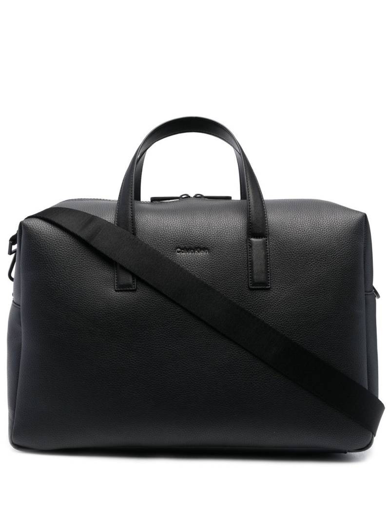 Calvin Klein Must Weekender holdall bag - Black von Calvin Klein