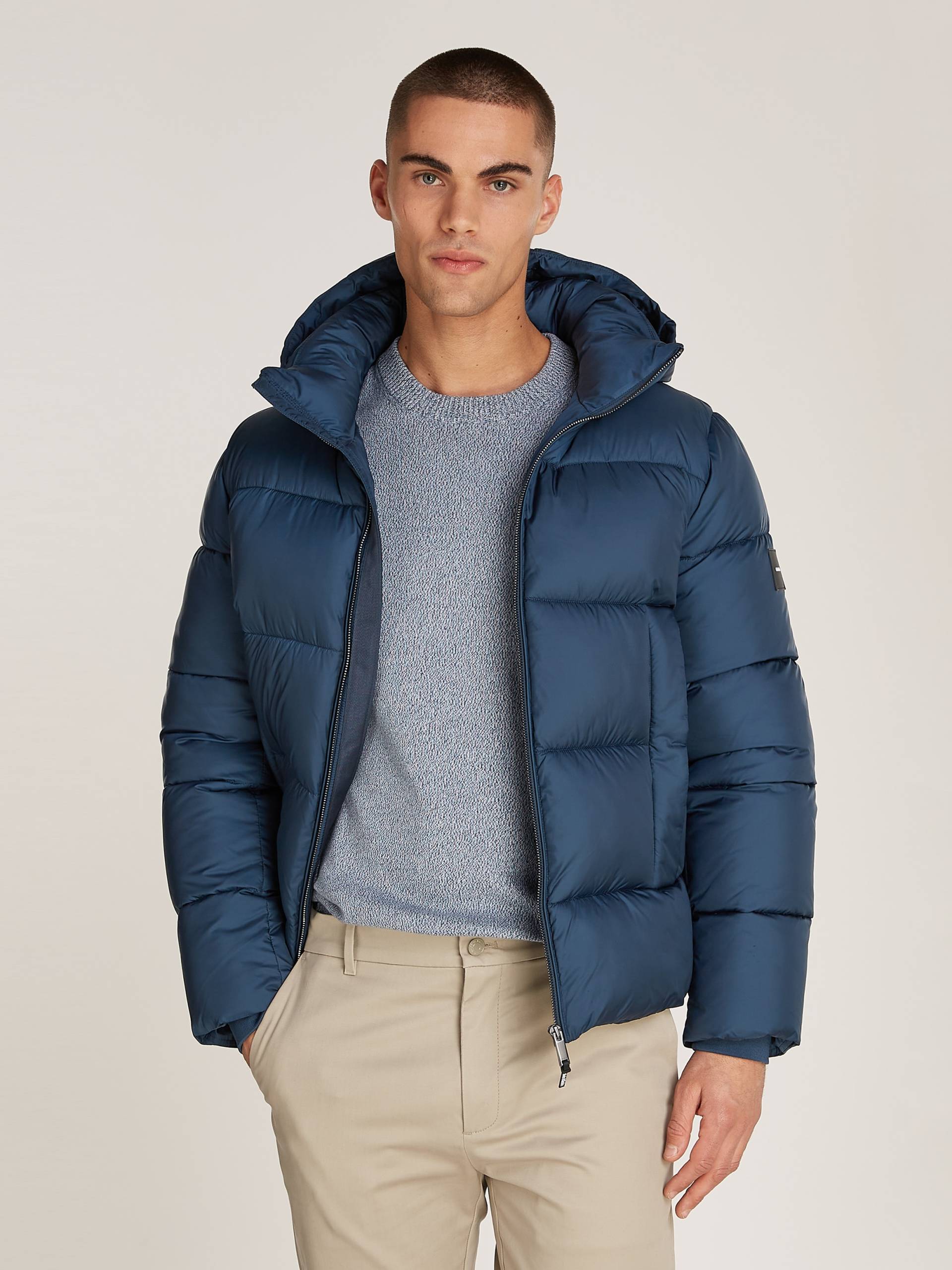 Calvin Klein Outdoorjacke »HOODED QUILT PUFFER MW«, mit Kapuze, mit Logopatch von Calvin Klein