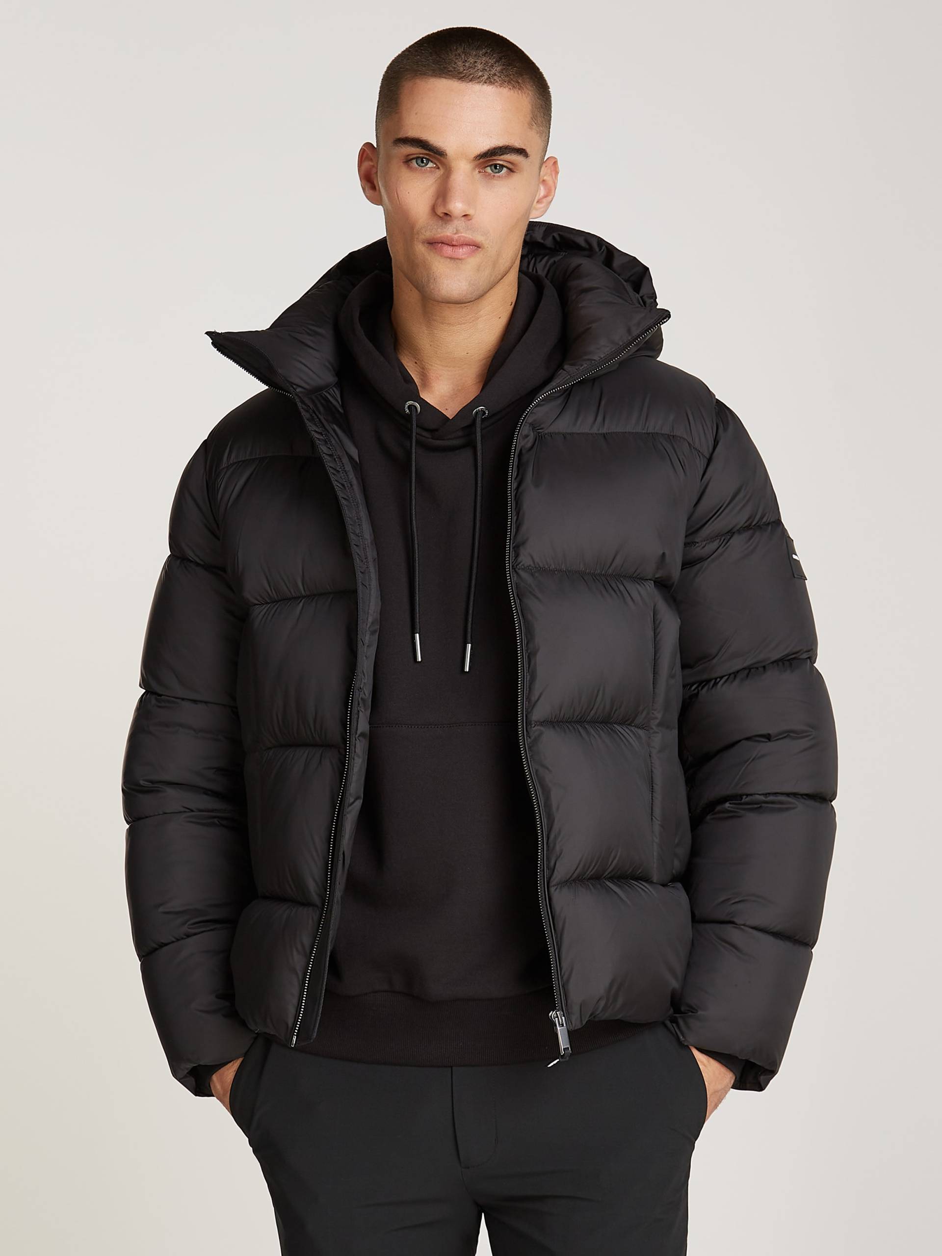 Calvin Klein Outdoorjacke »HOODED QUILT PUFFER MW«, mit Kapuze, mit Logopatch von Calvin Klein