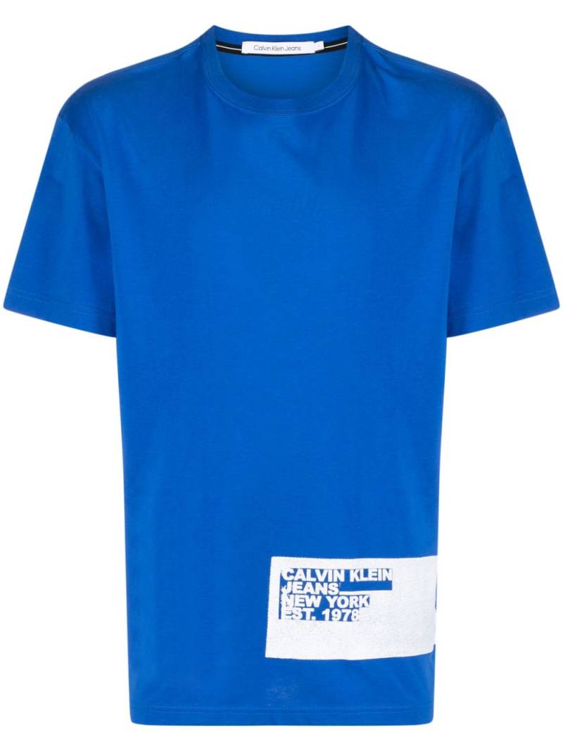 Calvin Klein Stencil Blocking logo-print T-shirt - Blue von Calvin Klein