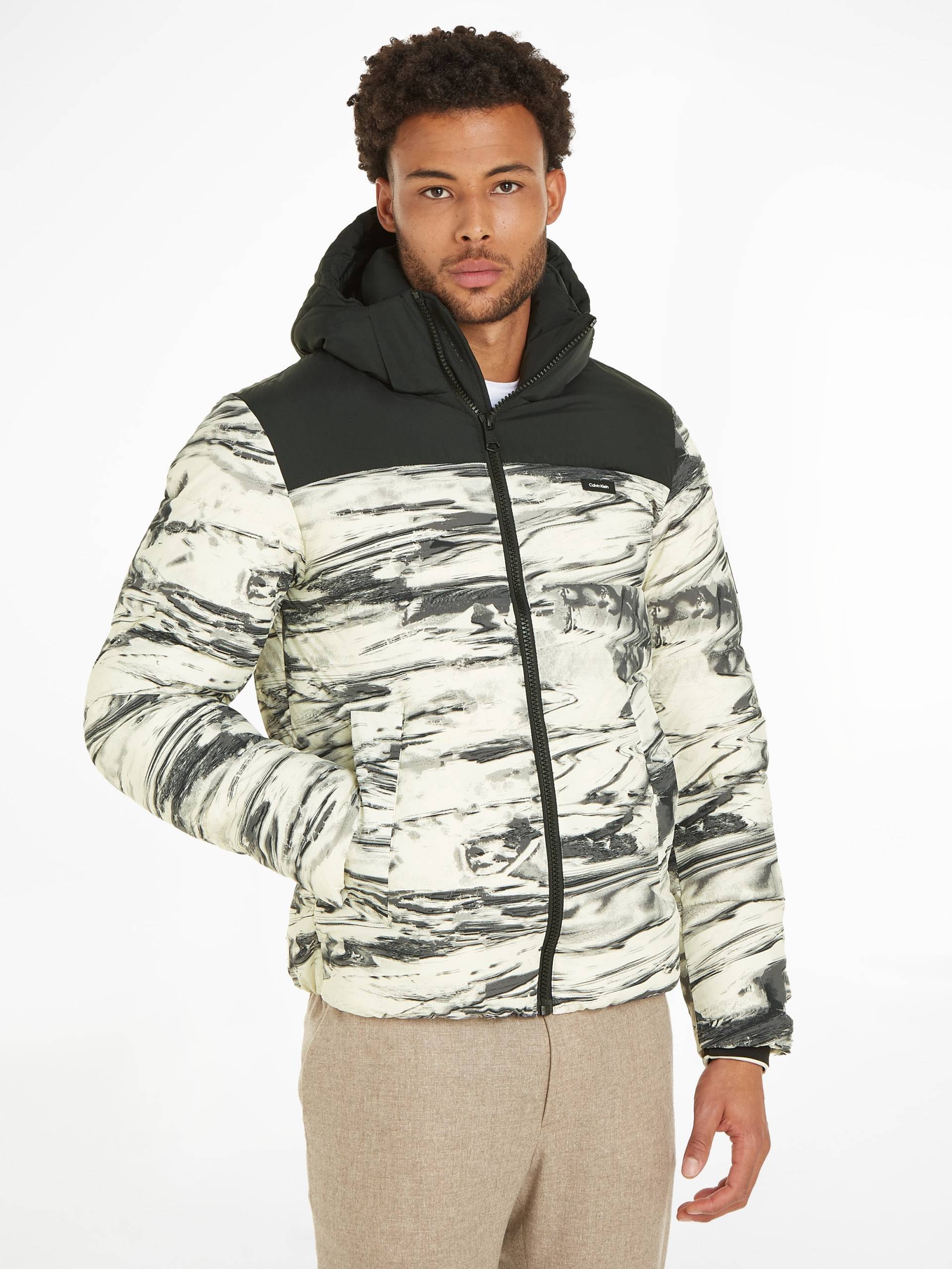 Calvin Klein Steppjacke »CRINKLE NYLON COLOR BLOCK PUFFER«, mit Kapuze, mit Markenlabel von Calvin Klein