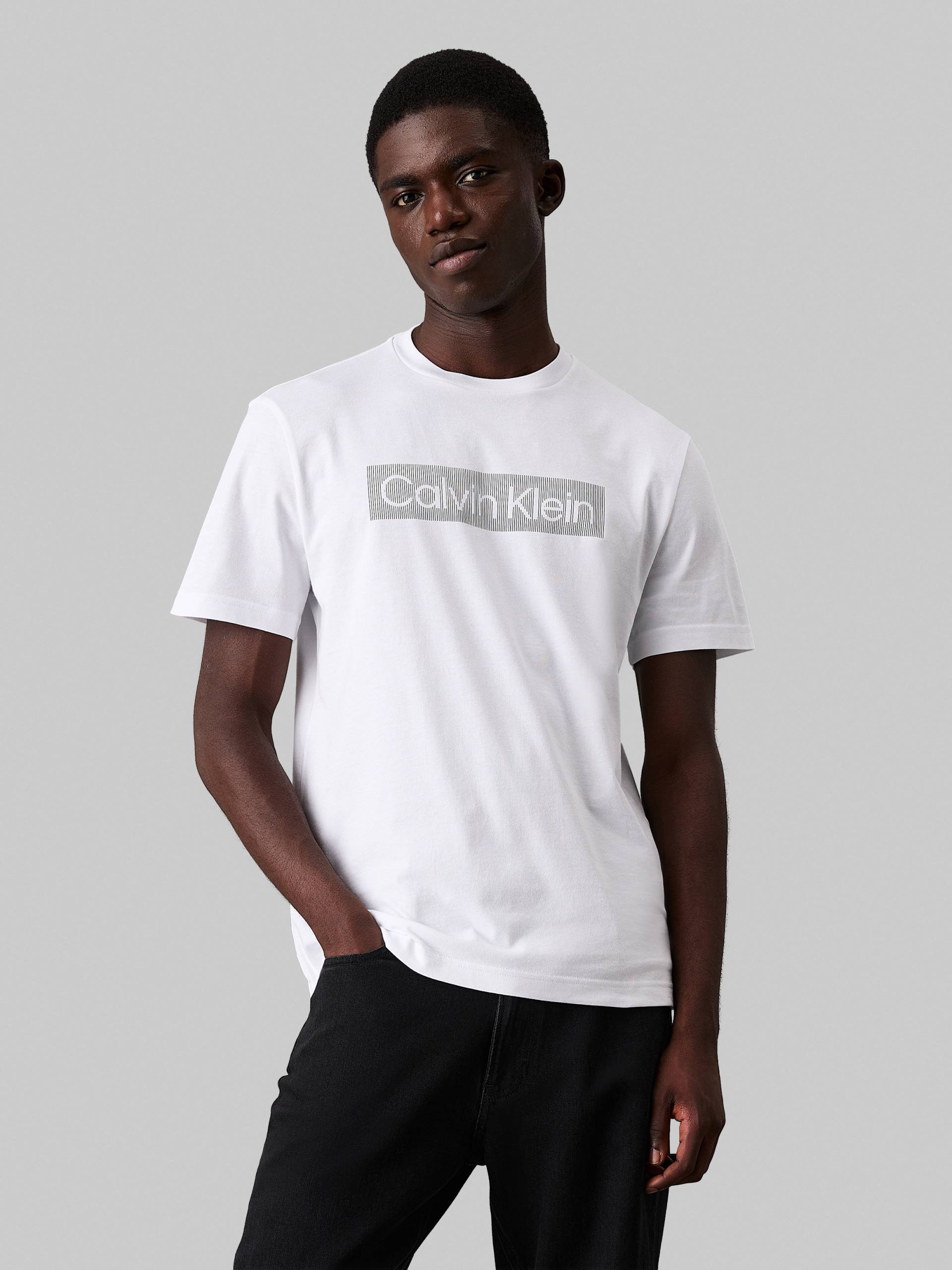 Calvin Klein T-Shirt »BOX STRIPED LOGO T-SHIRT«, mit Logoschriftzug Calvin Klein T-Shirt »BOX STRIPED LOGO T-SHIRT«, mit Logoschriftzug von Calvin Klein