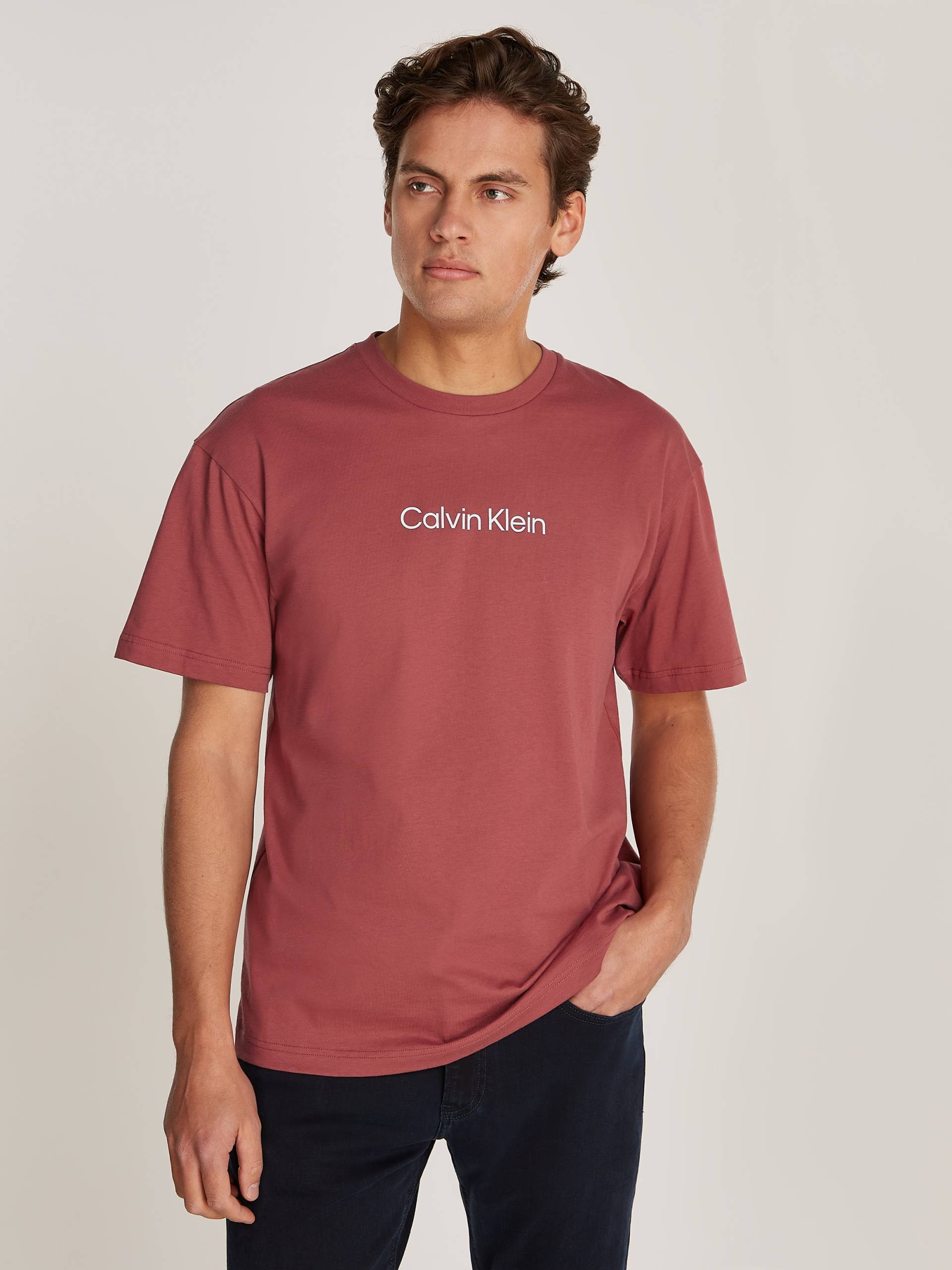 Calvin Klein T-Shirt »HERO LOGO COMFORT T-SHIRT«, mit aufgedrucktem Markenlabel von Calvin Klein