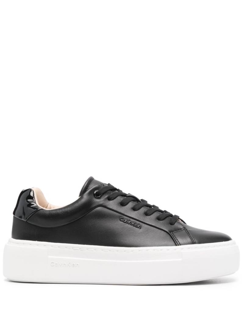 Calvin Klein leather flatform sneakers - Black von Calvin Klein