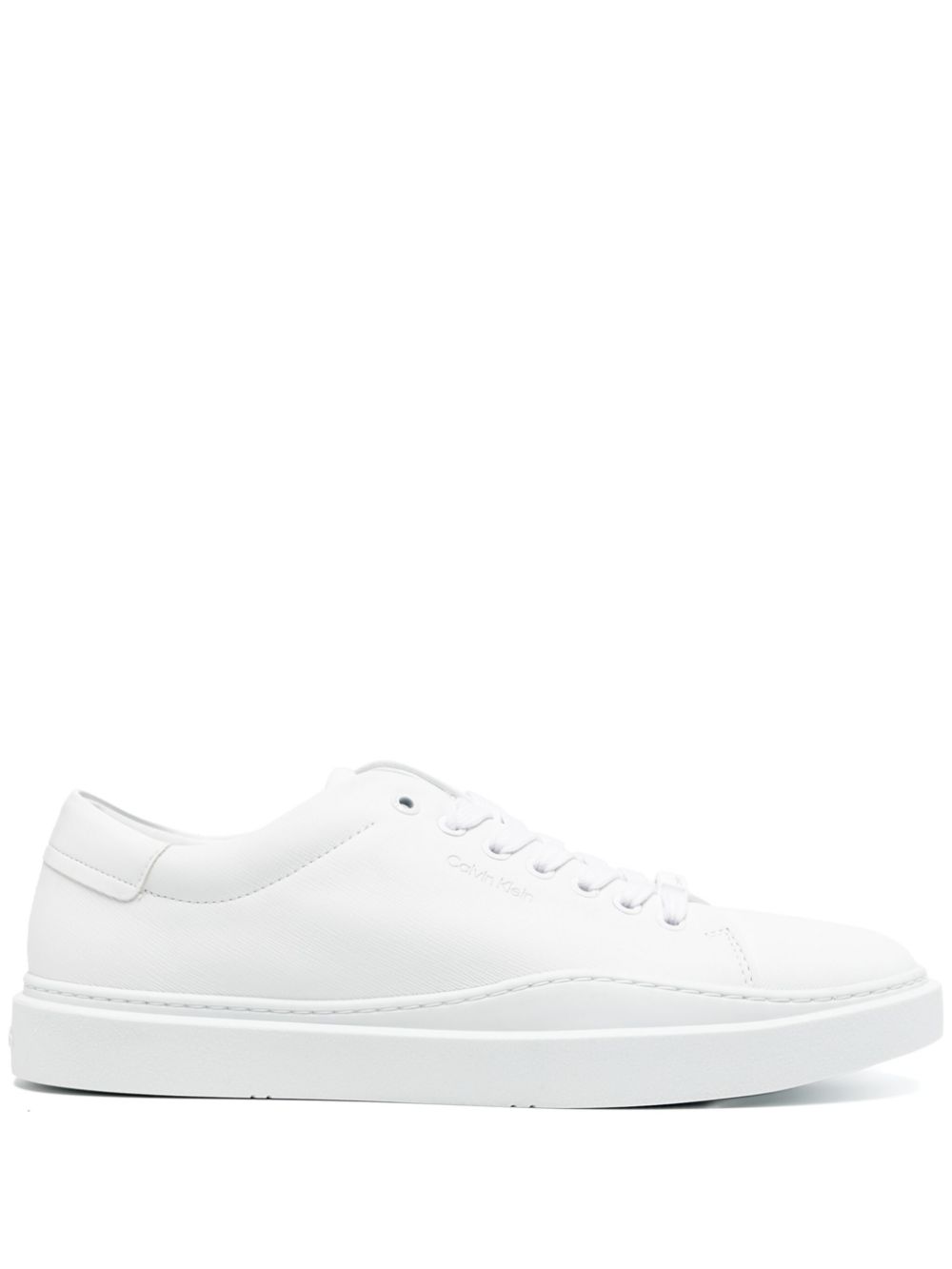 Calvin Klein logo-debossed textured sneakers - White von Calvin Klein